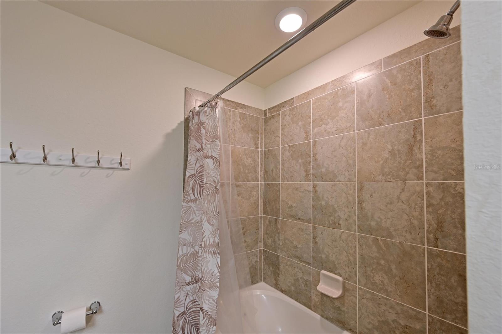 910 TIDEWATER SHORES LOOP #208, BRADENTON, FL, 34208