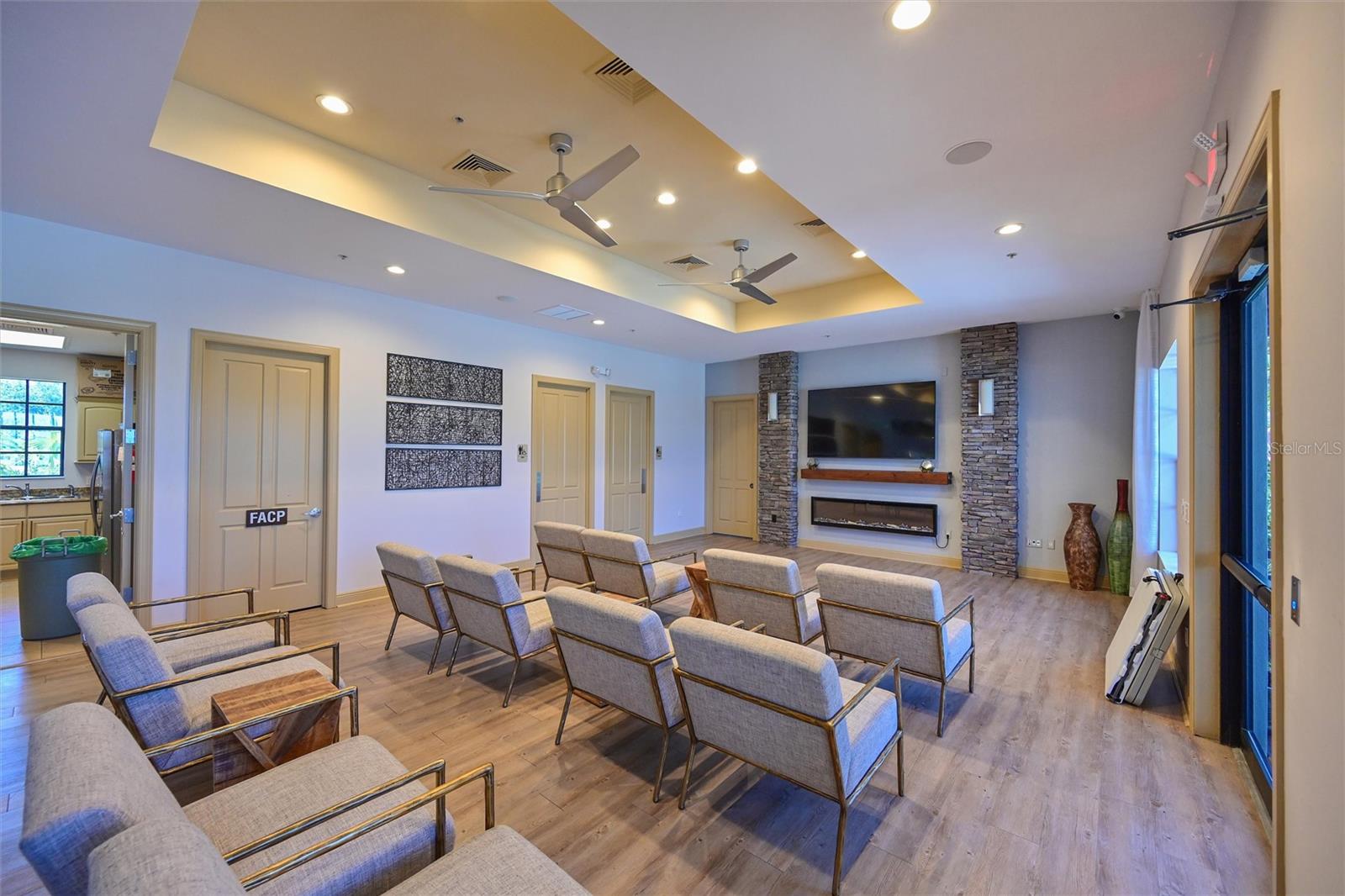 910 TIDEWATER SHORES LOOP #208, BRADENTON, FL, 34208
