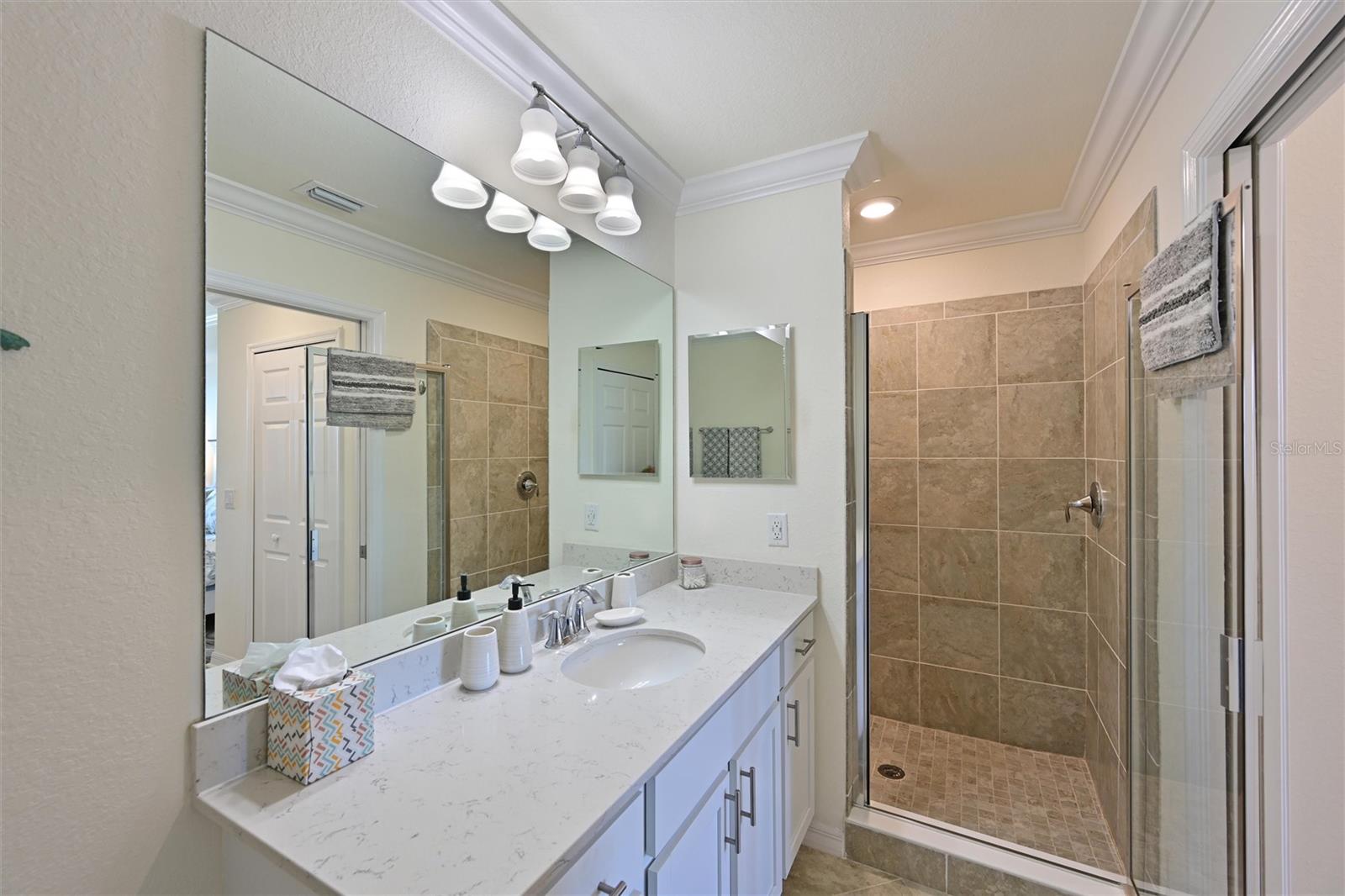 910 TIDEWATER SHORES LOOP #208, BRADENTON, FL, 34208