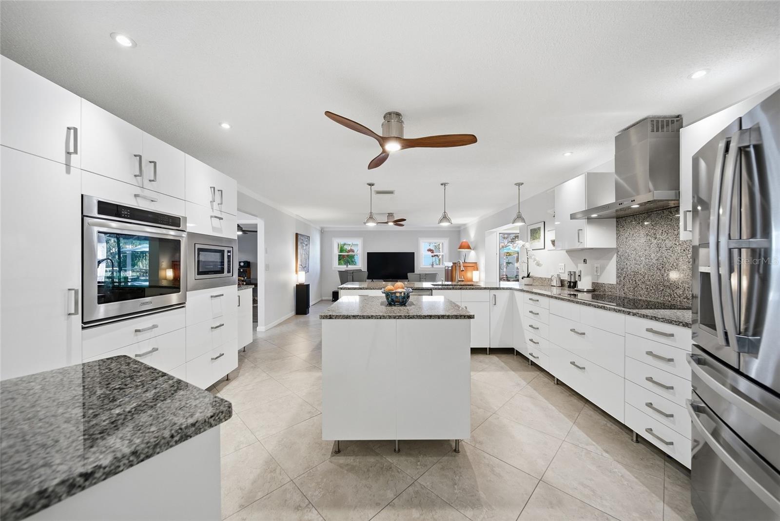 8304 12TH AVENUE DR NW, BRADENTON, FL, 34209