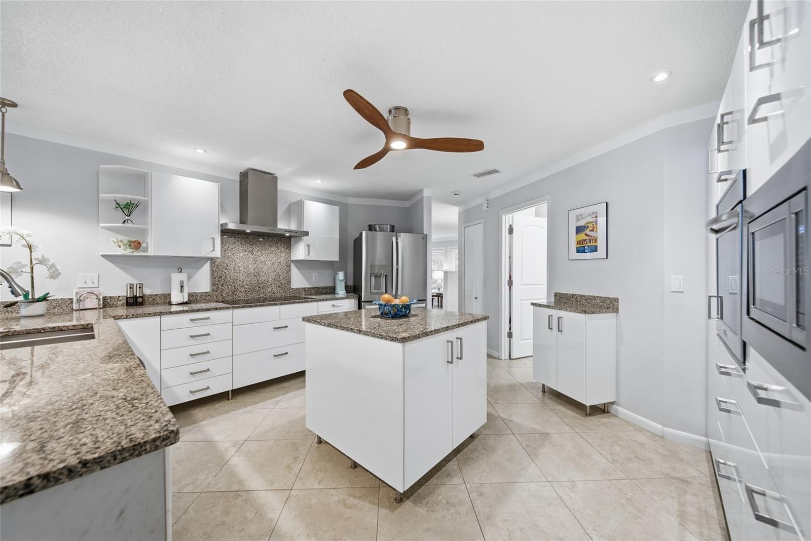 8304 12TH AVENUE DR NW, BRADENTON, FL, 34209