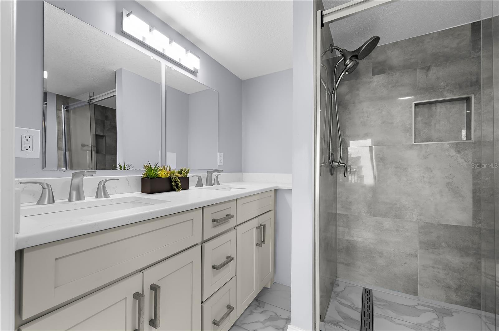 1380 GULF BLVD #PH 5, CLEARWATER BEACH, FL, 33767