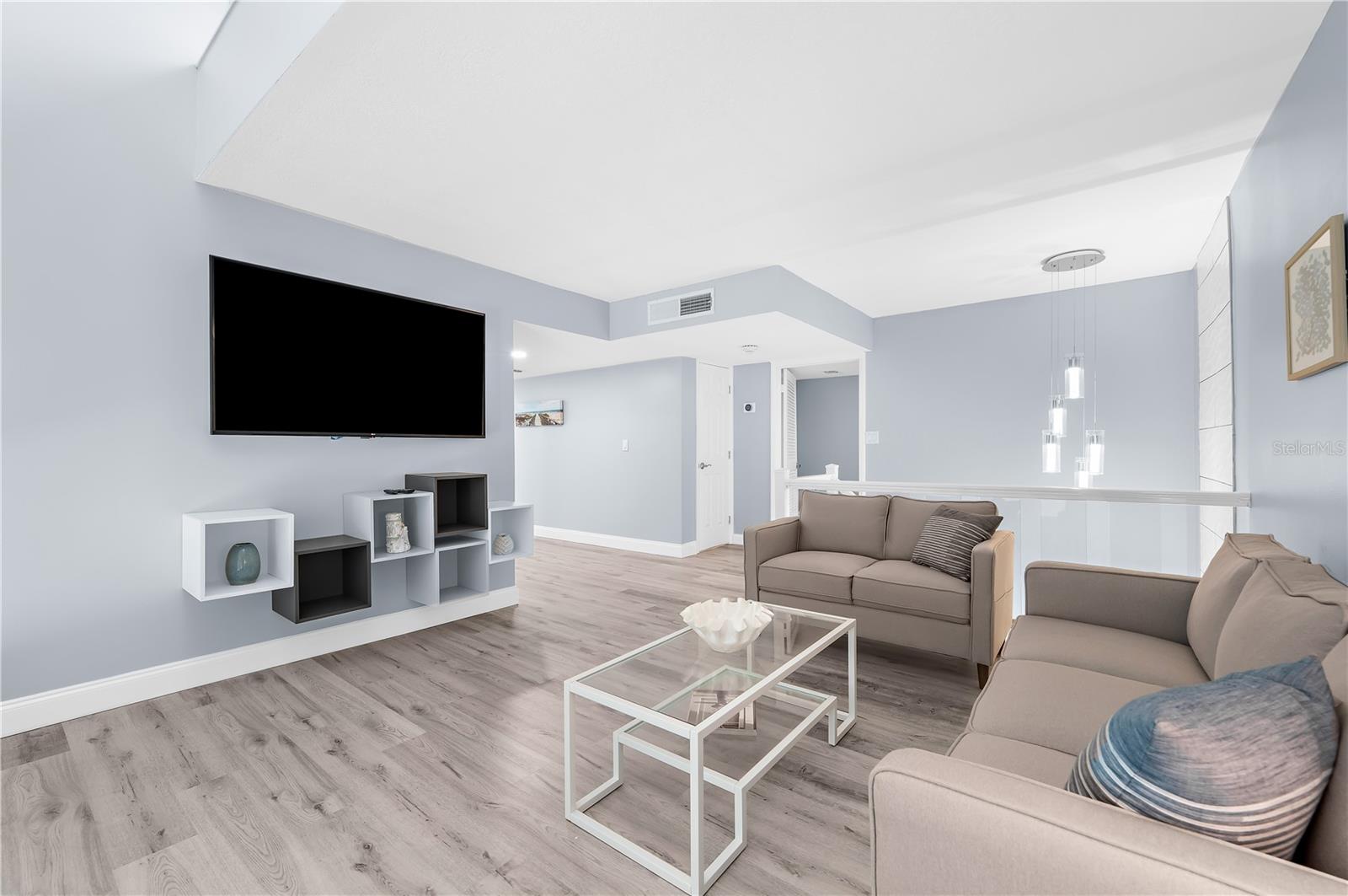 1380 GULF BLVD #PH 5, CLEARWATER BEACH, FL, 33767
