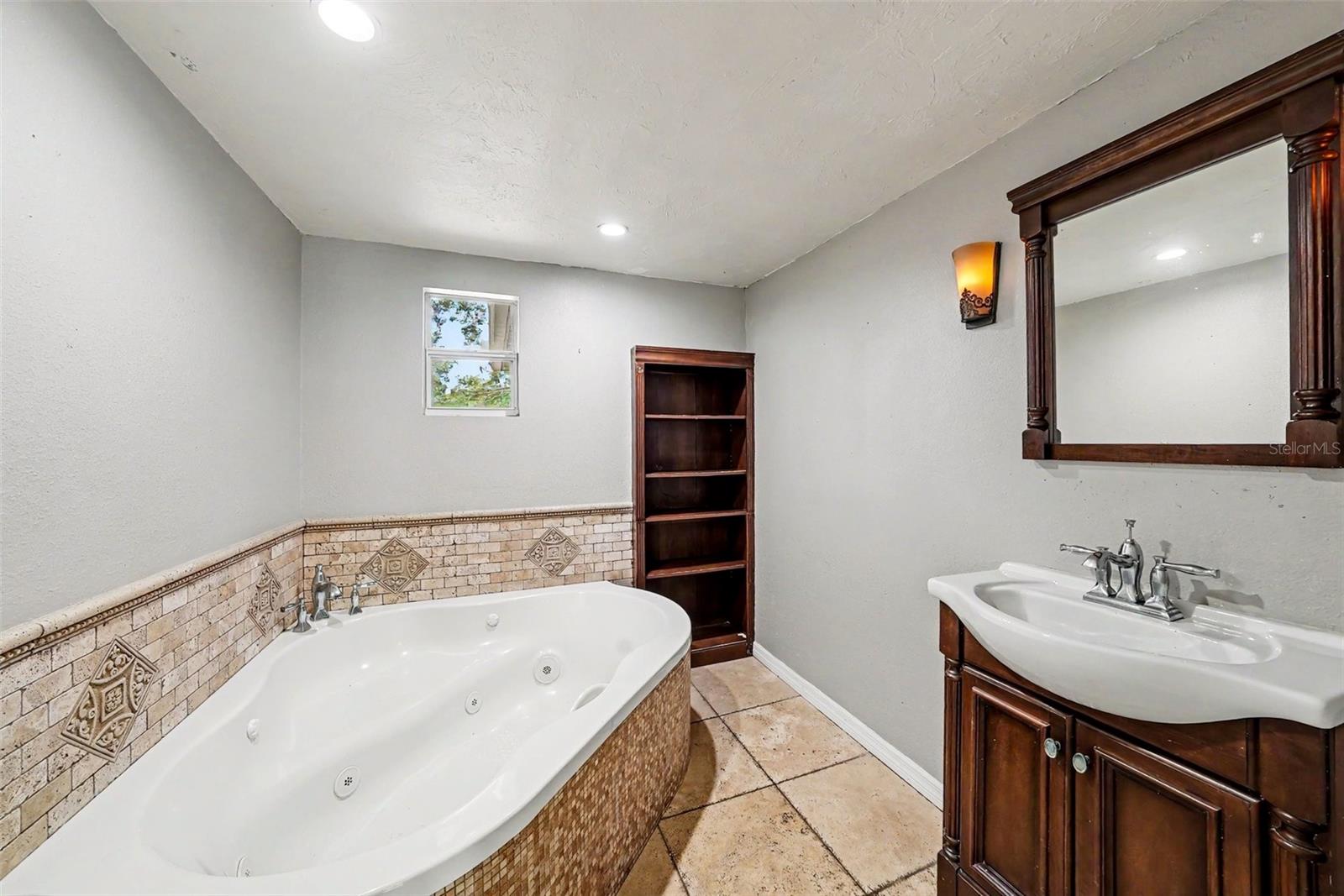 6145 MAPLEWOOD DR, NEW PORT RICHEY, FL, 34653
