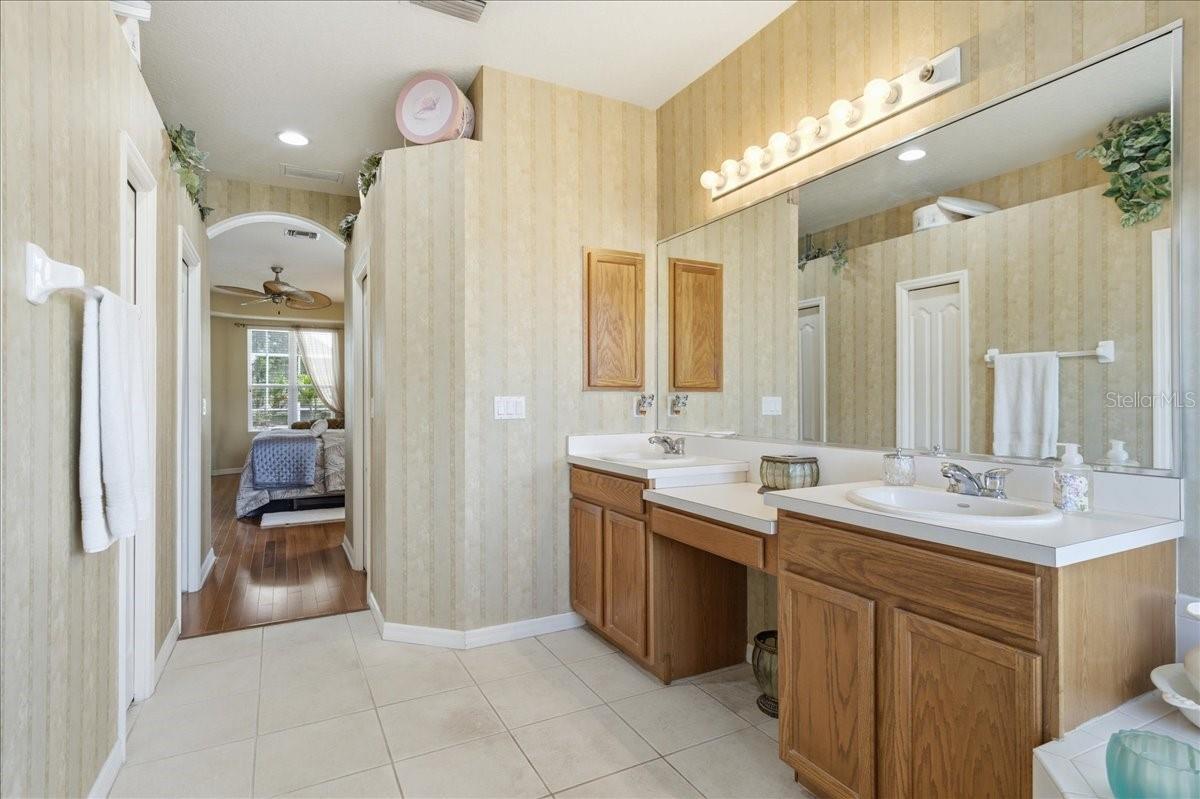 6210 IKES CABIN CT, PALMETTO, FL, 34221