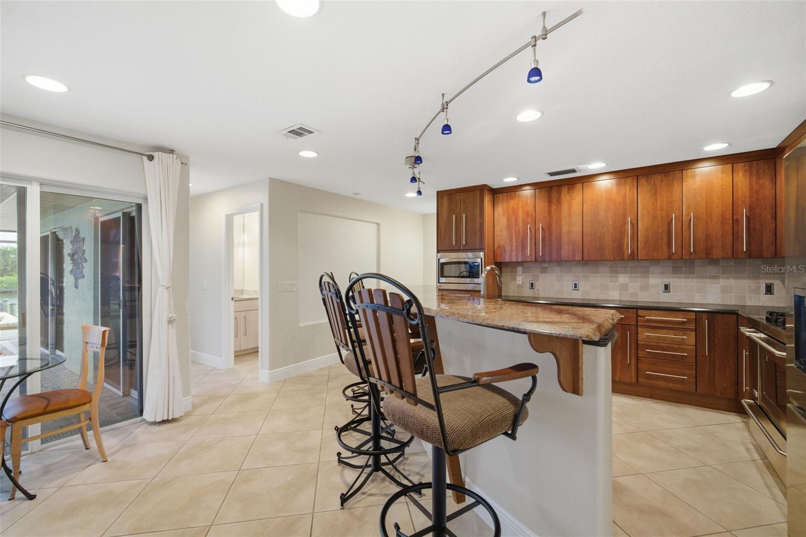 773 KINGSTON CT, APOLLO BEACH, FL, 33572
