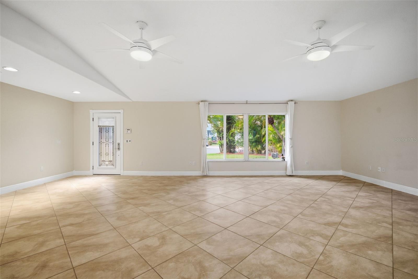 773 KINGSTON CT, APOLLO BEACH, FL, 33572
