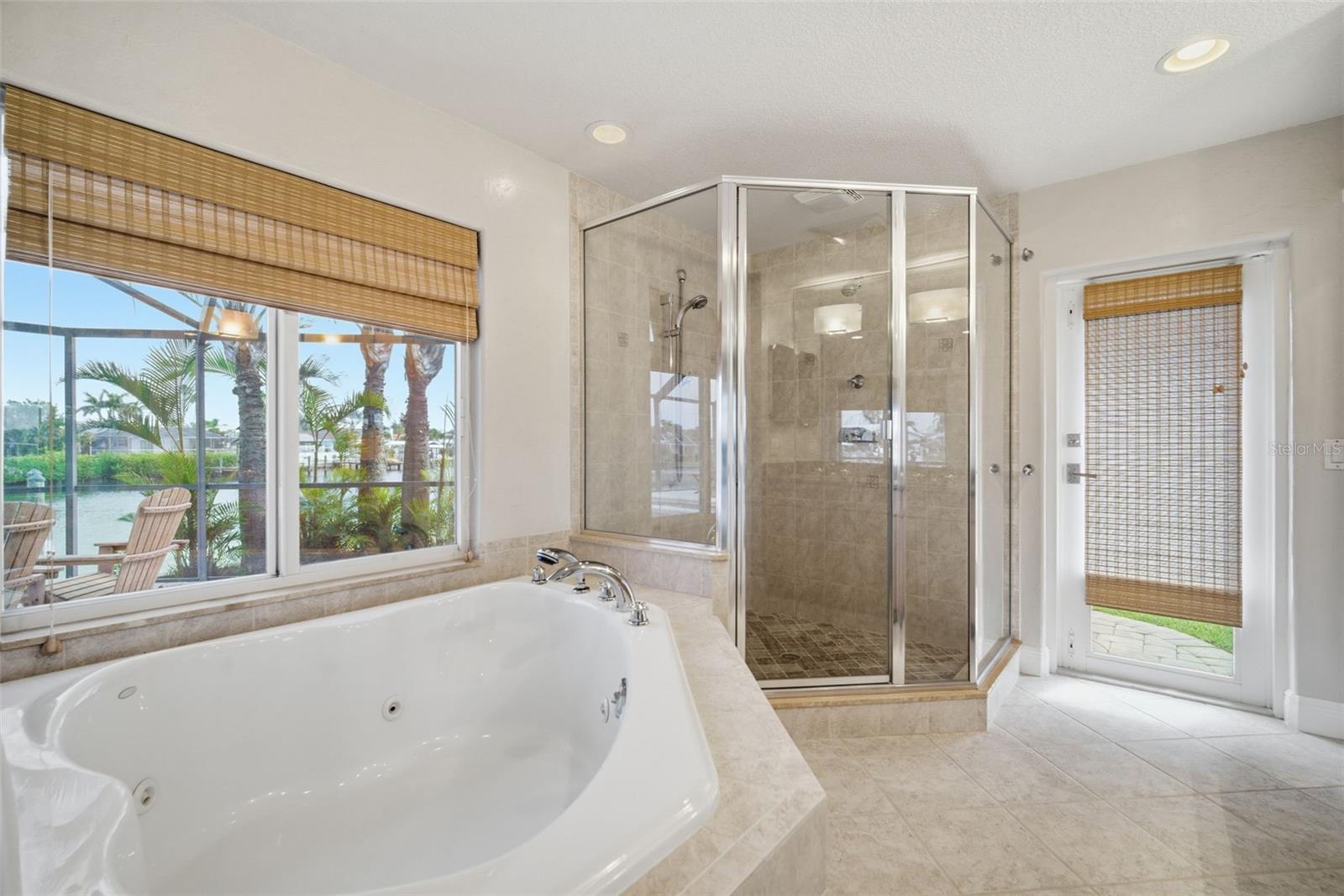 773 KINGSTON CT, APOLLO BEACH, FL, 33572