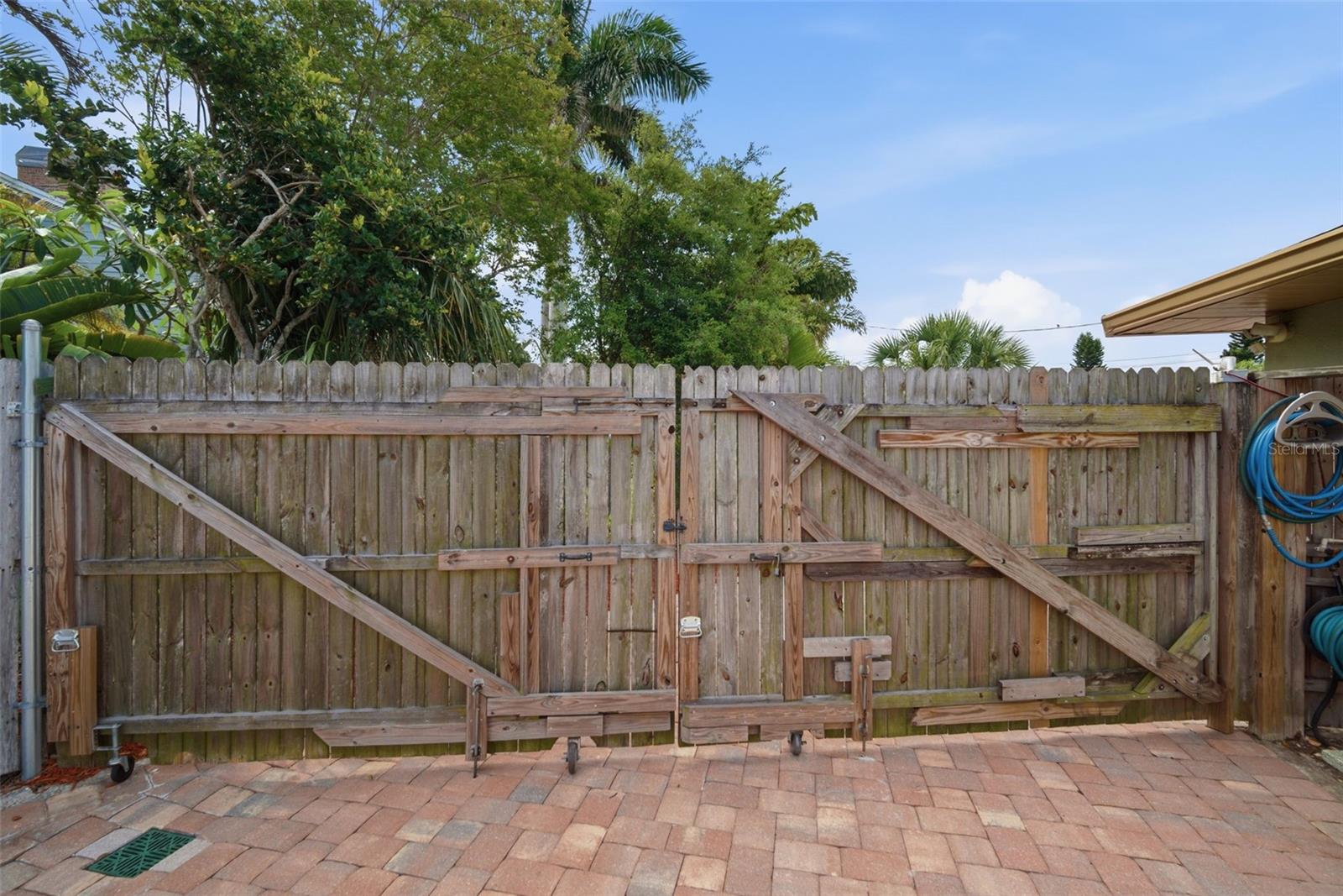773 KINGSTON CT, APOLLO BEACH, FL, 33572