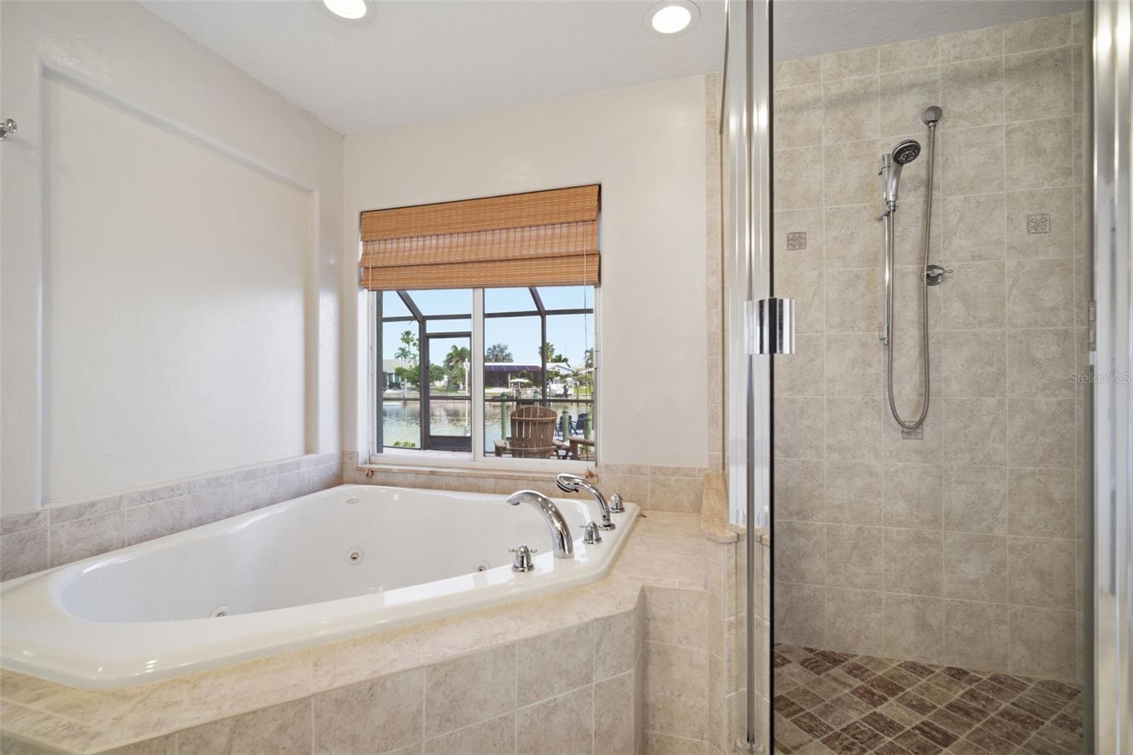 773 KINGSTON CT, APOLLO BEACH, FL, 33572