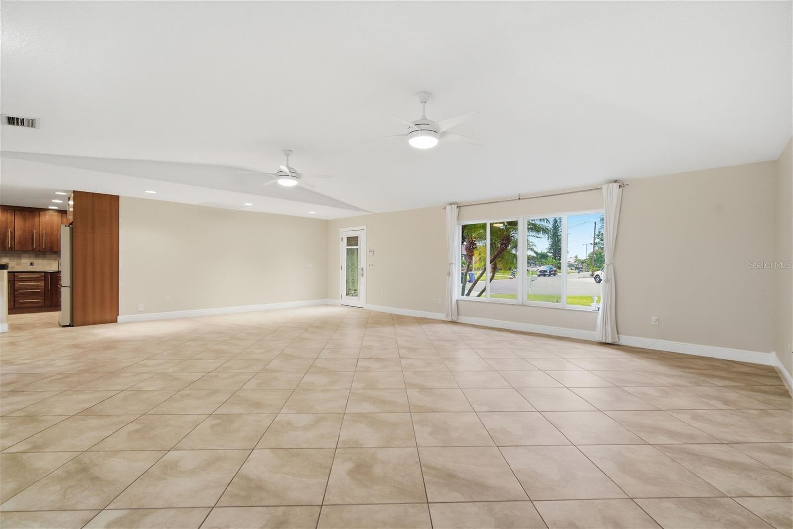 773 KINGSTON CT, APOLLO BEACH, FL, 33572