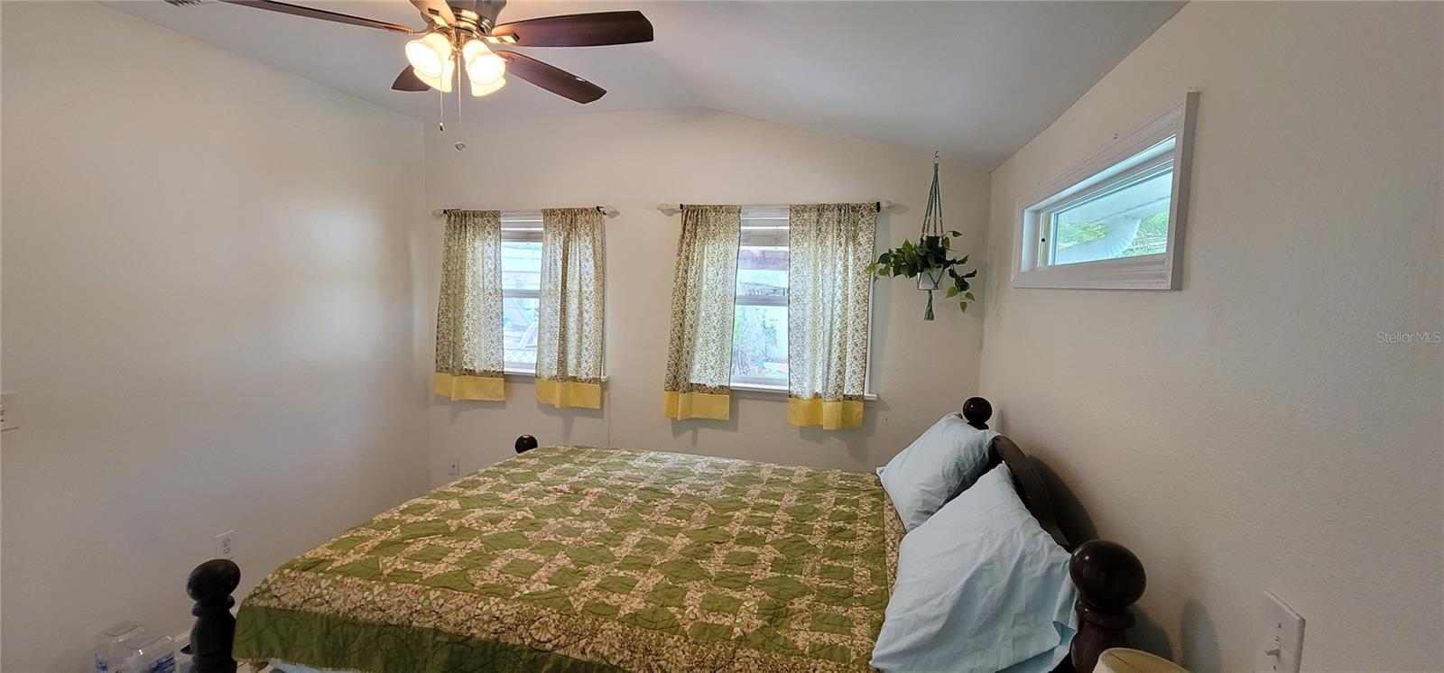2912 HAWTHORNE ST, SARASOTA, FL, 34239