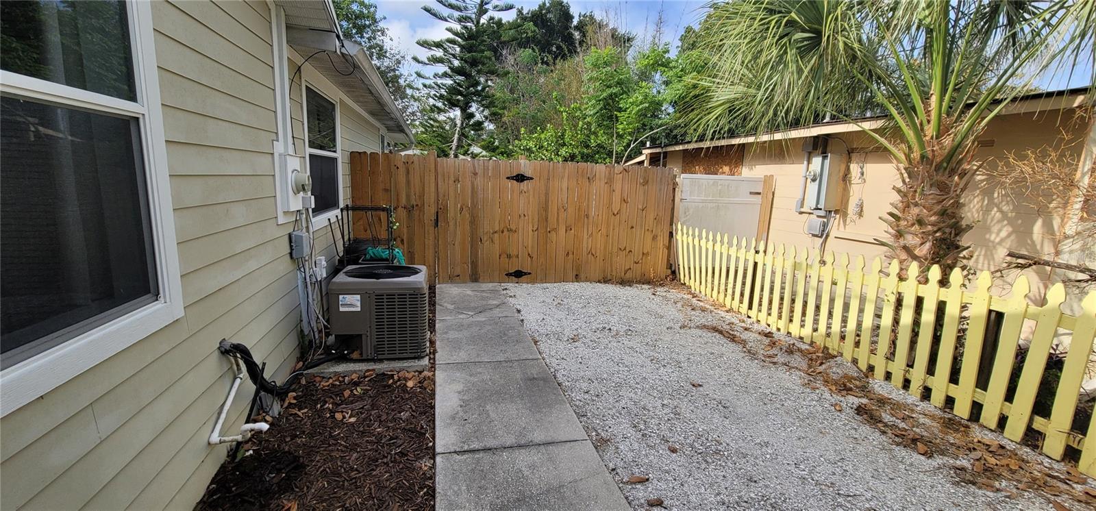 2912 HAWTHORNE ST, SARASOTA, FL, 34239