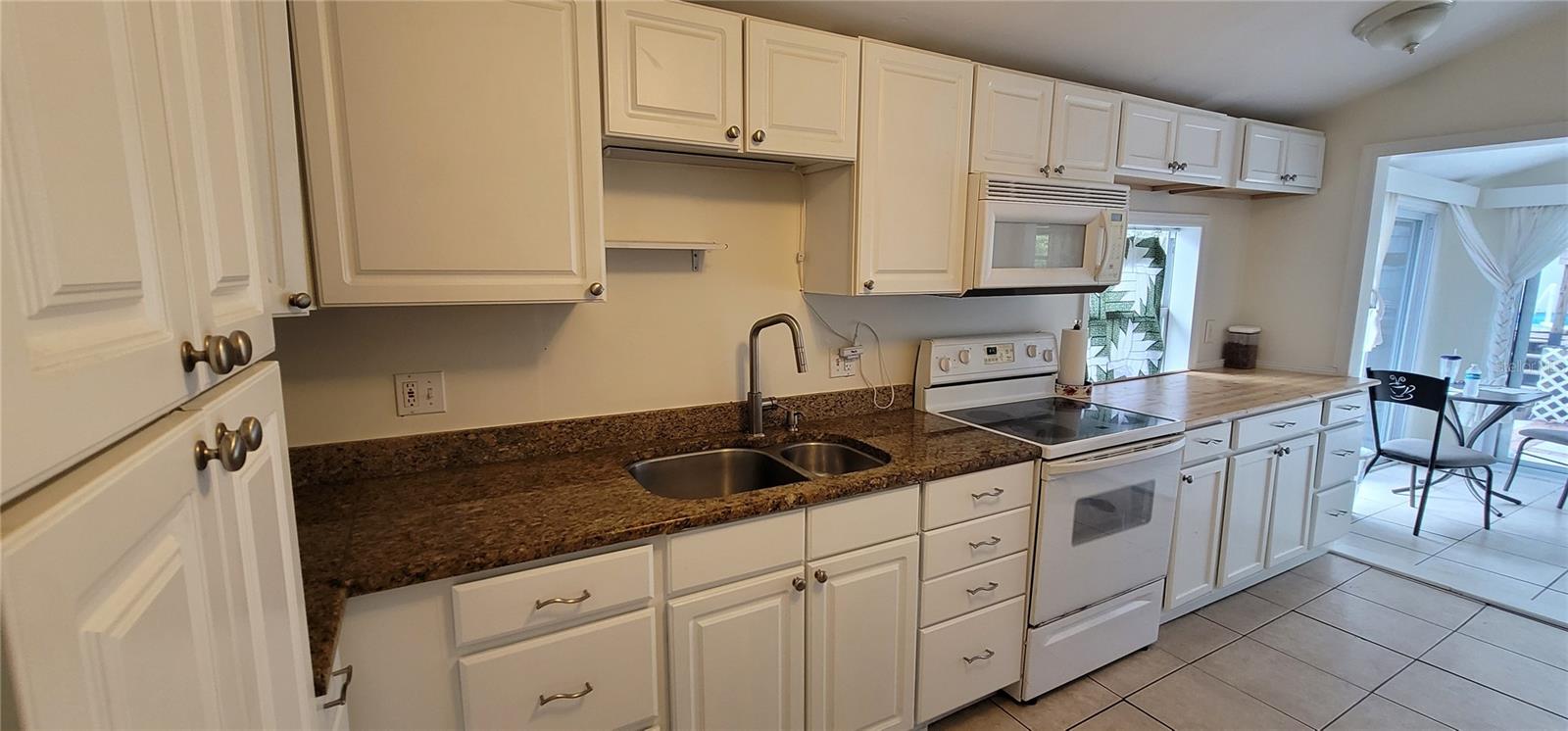 2912 HAWTHORNE ST, SARASOTA, FL, 34239