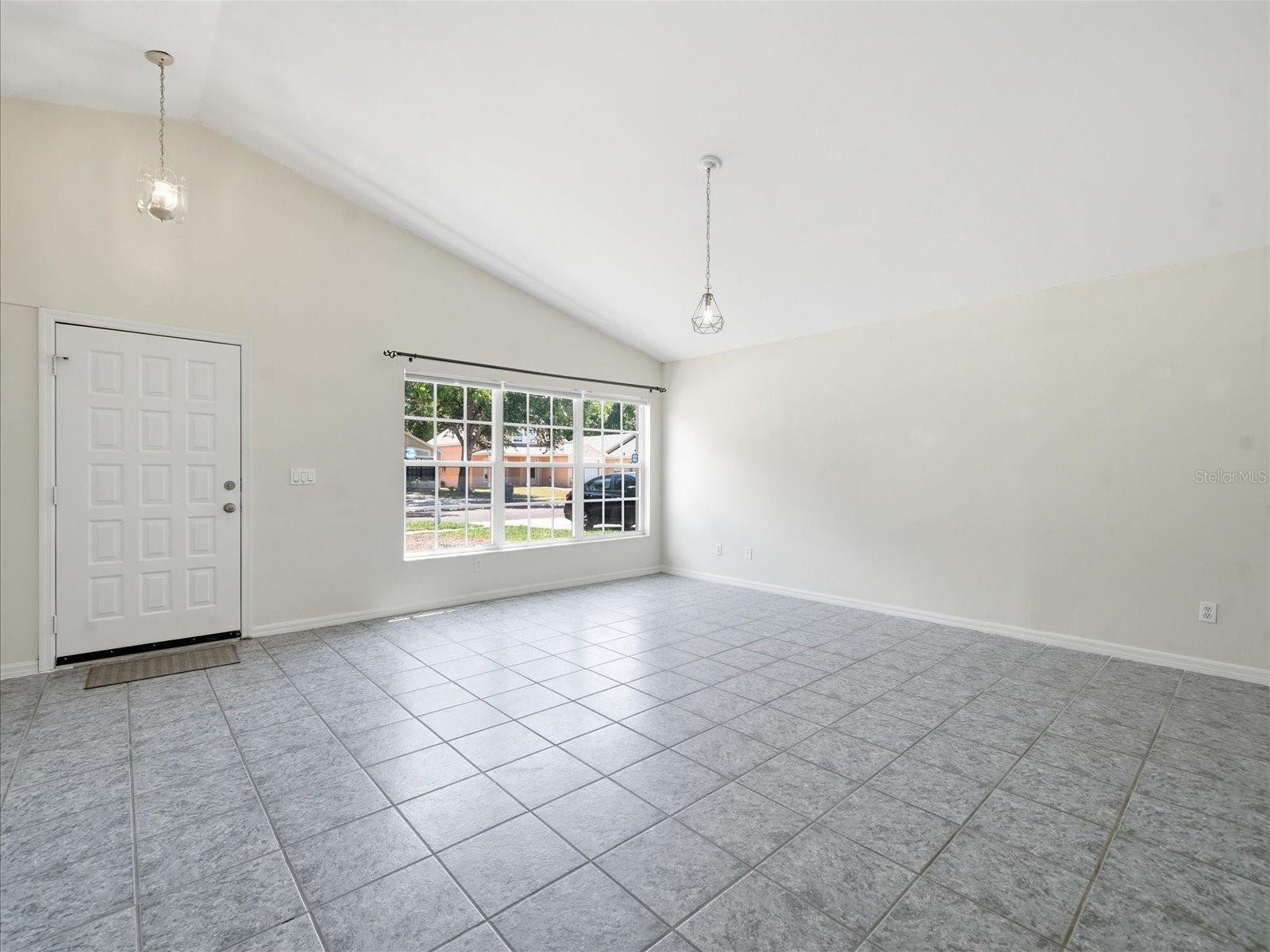 2480 SAGEMONT DR, BRANDON, FL, 33511