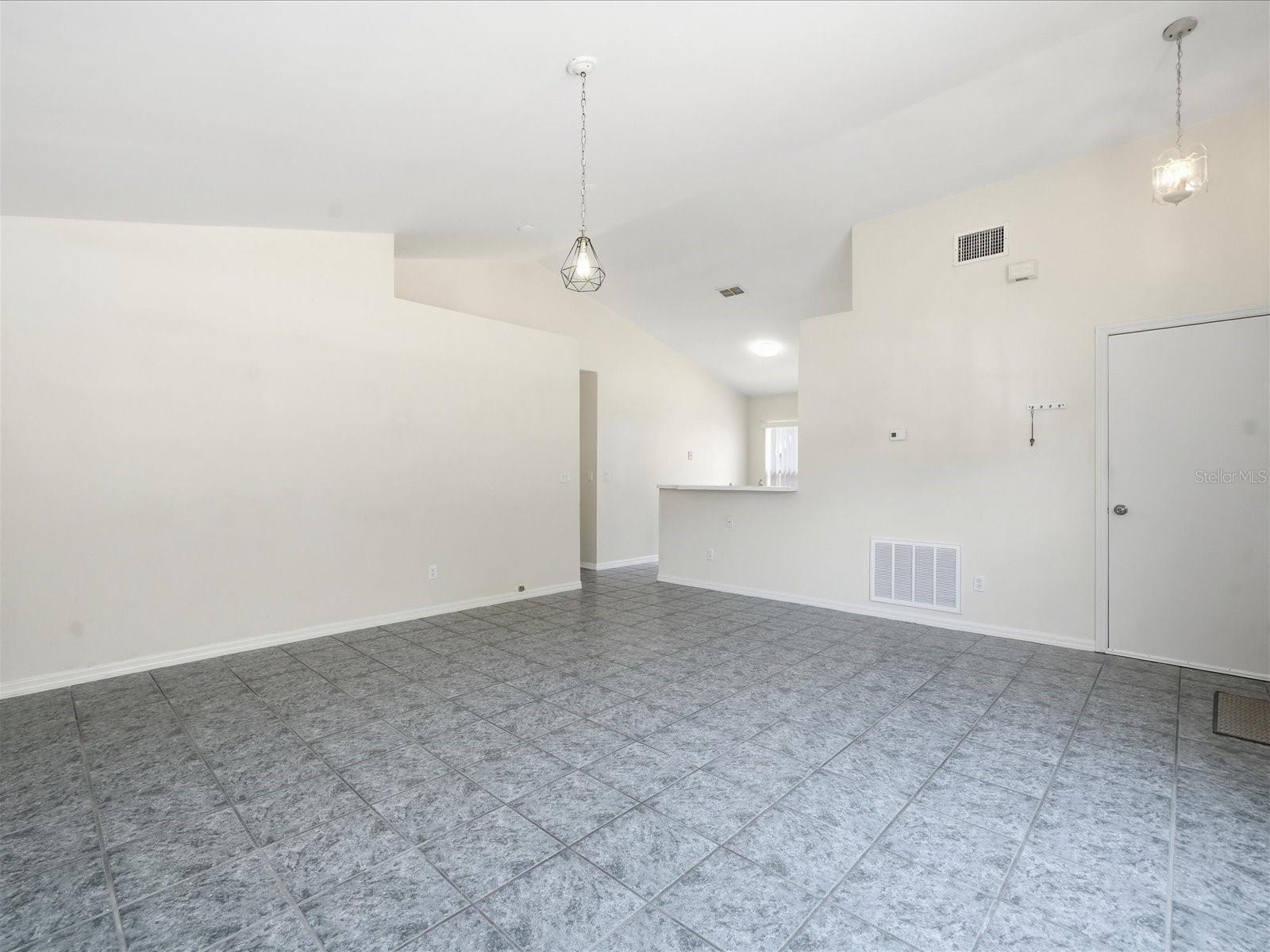2480 SAGEMONT DR, BRANDON, FL, 33511