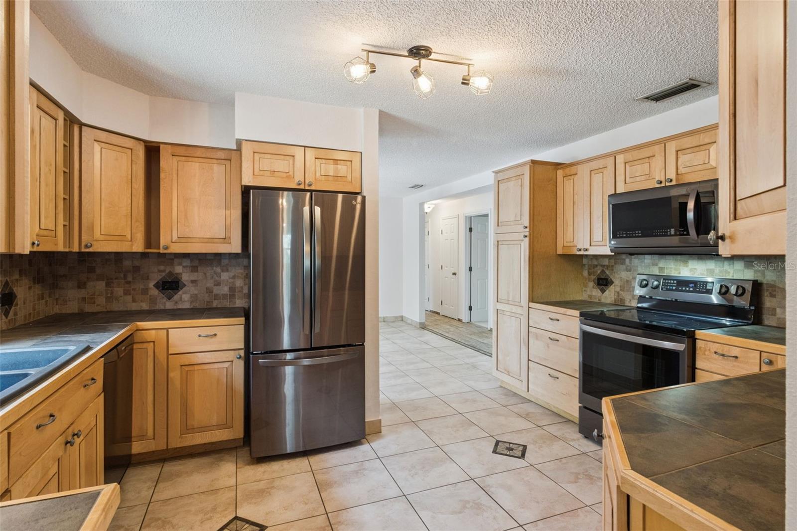 307 E MAPLE ST, DAVENPORT, FL, 33837