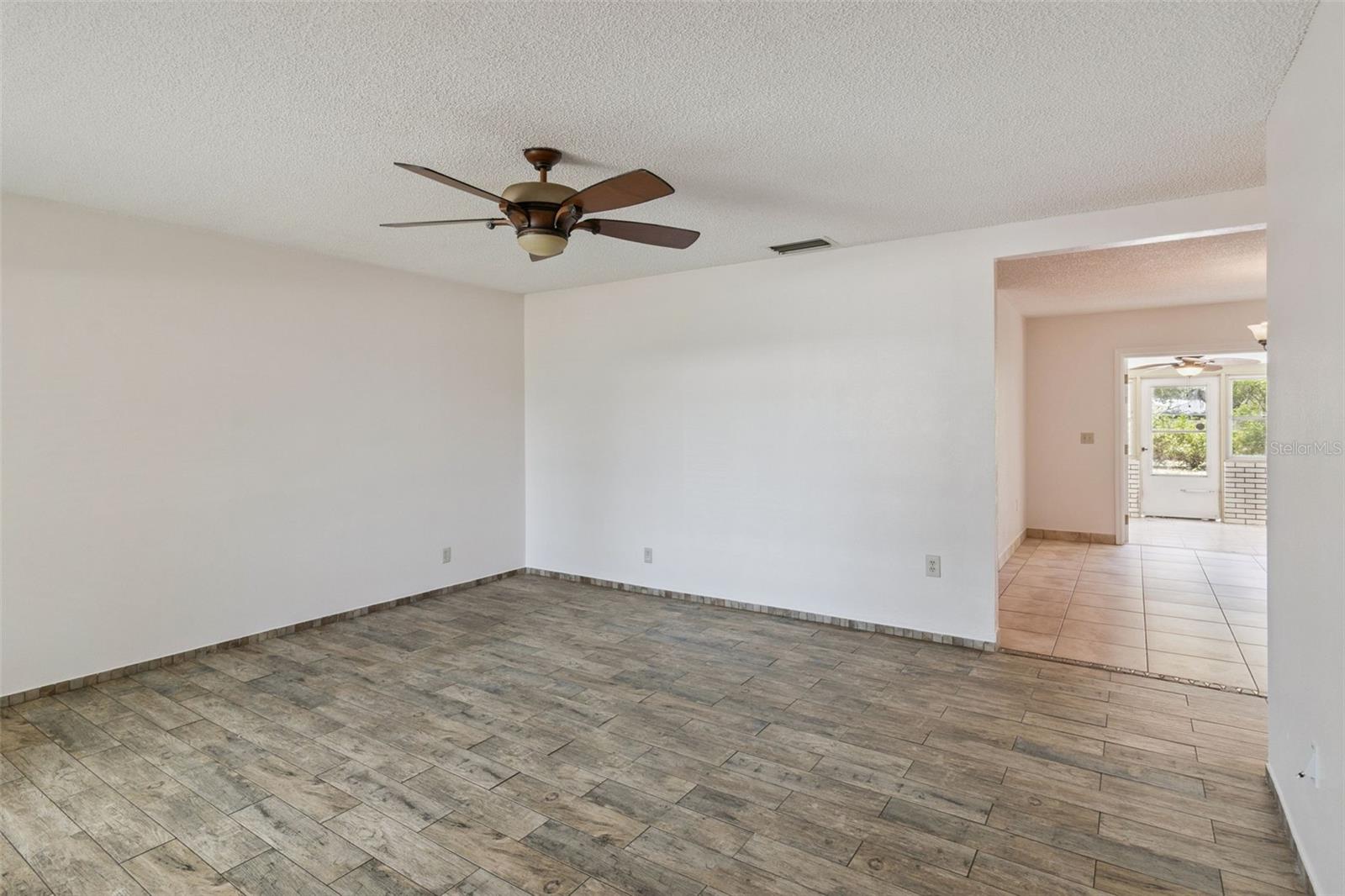 307 E MAPLE ST, DAVENPORT, FL, 33837