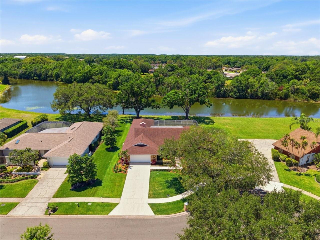 4326 MIDDLE LAKE DR, TAMPA, FL, 33624