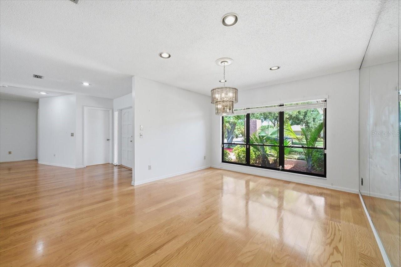 4326 MIDDLE LAKE DR, TAMPA, FL, 33624