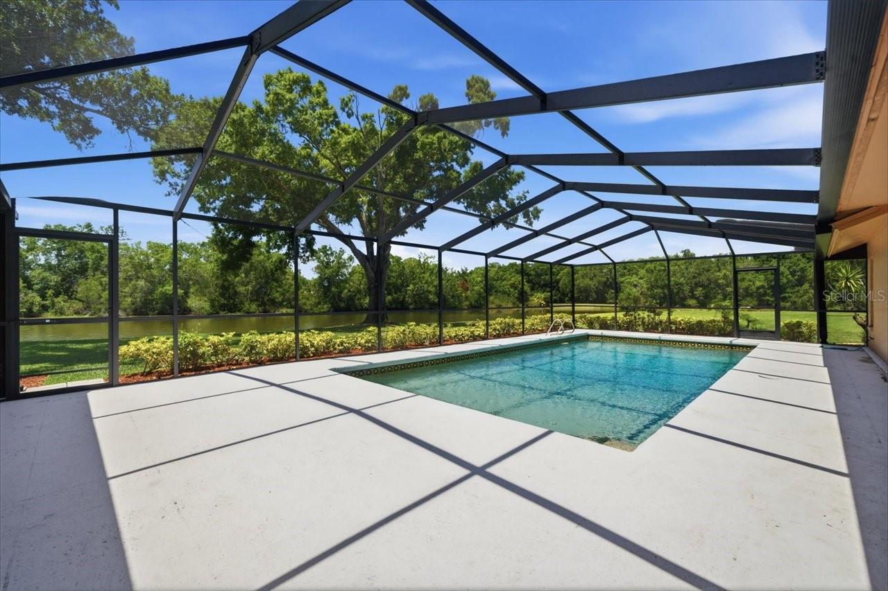 4326 MIDDLE LAKE DR, TAMPA, FL, 33624