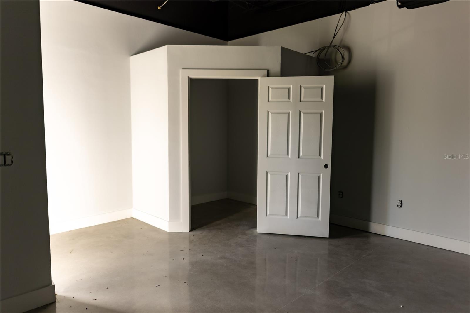 5920 PAN AMERICAN BLVD #101, NORTH PORT, FL, 34287