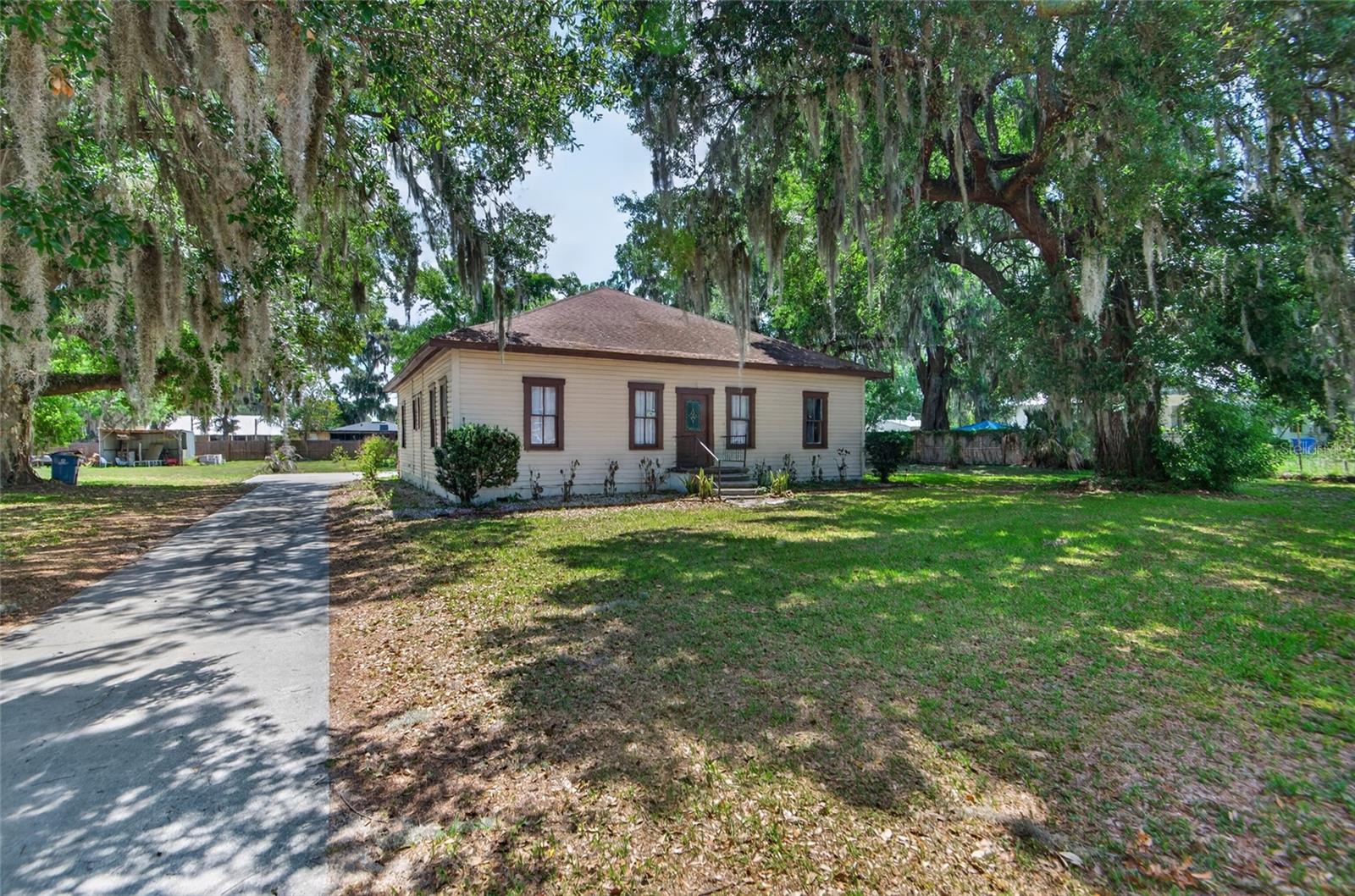 200 N ORANGE AVE, FORT MEADE, FL, 33841