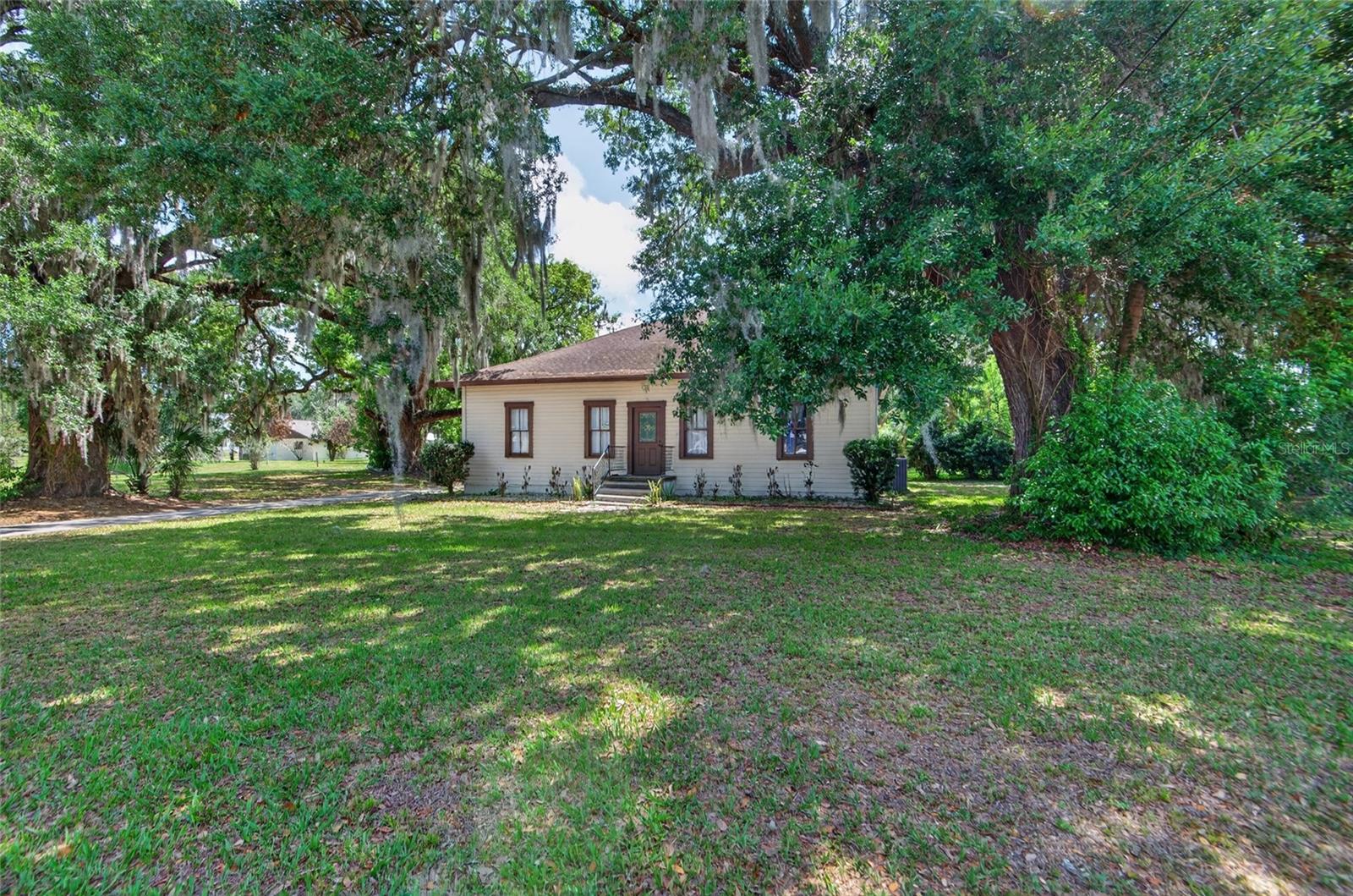 200 N ORANGE AVE, FORT MEADE, FL, 33841