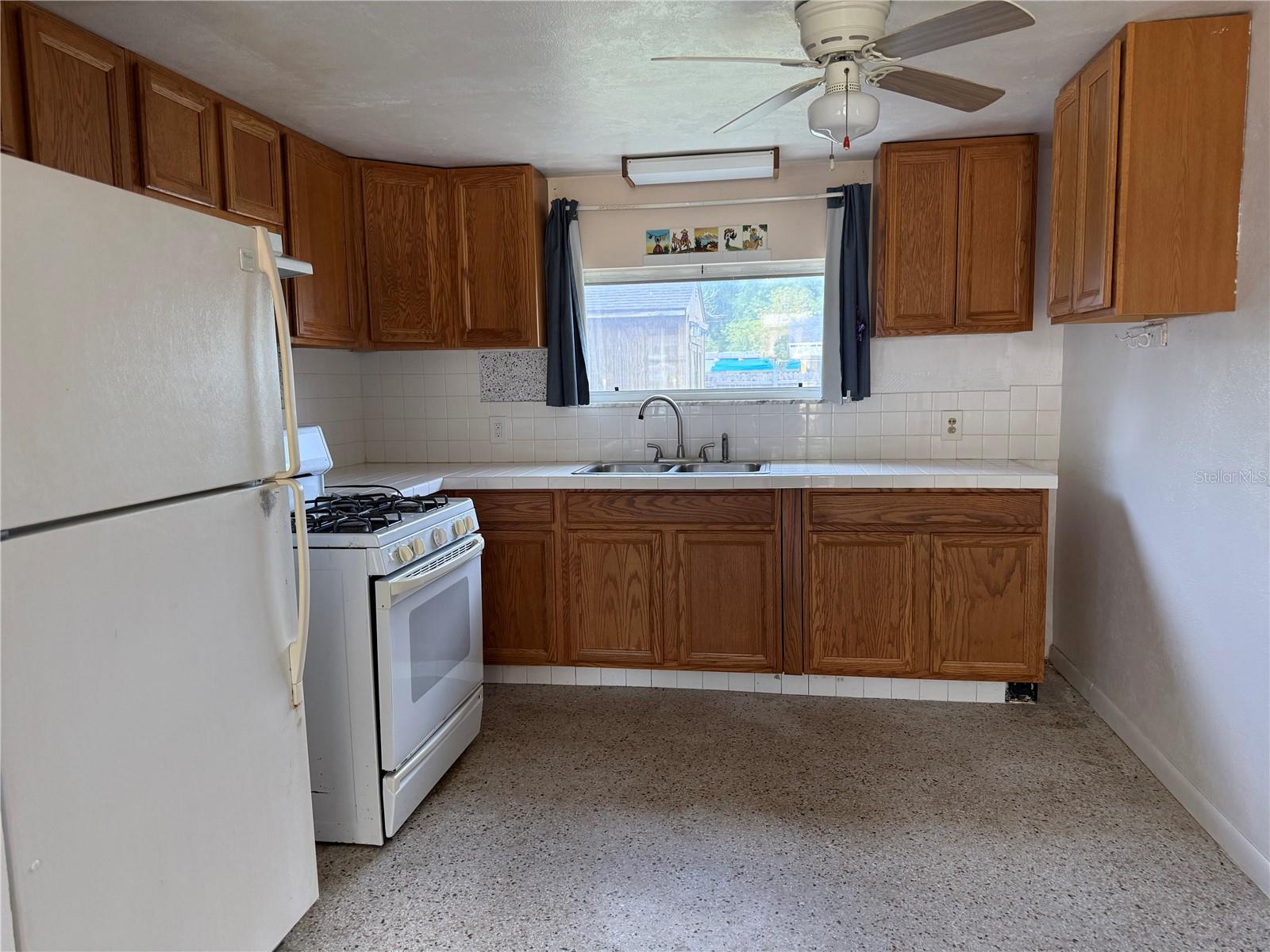6035 10TH ST, ZEPHYRHILLS, FL, 33542