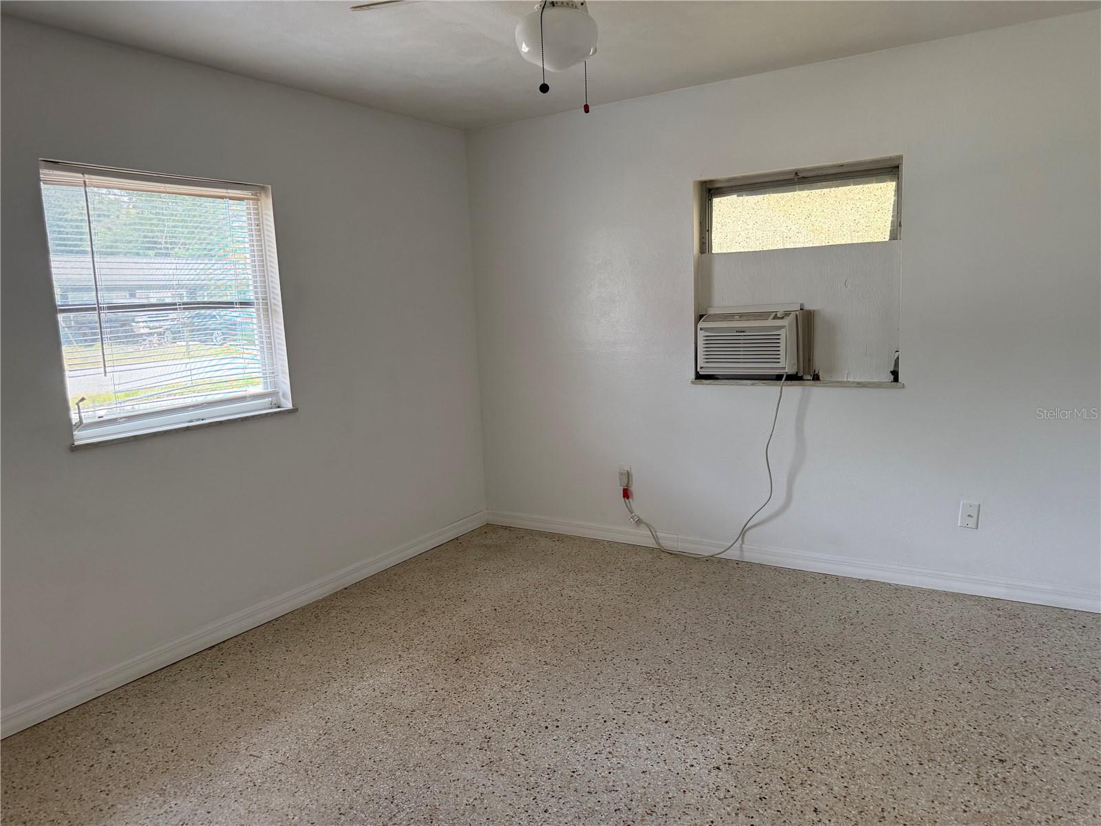 6035 10TH ST, ZEPHYRHILLS, FL, 33542