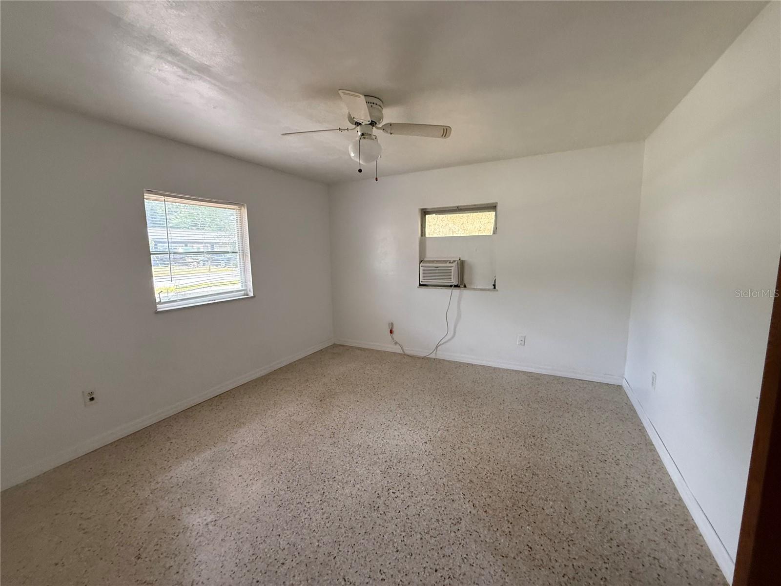 6035 10TH ST, ZEPHYRHILLS, FL, 33542