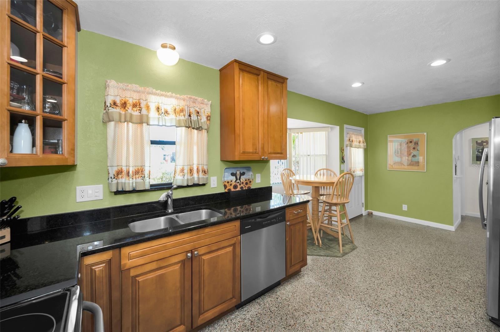 14806 WILDWOOD DR, LARGO, FL, 33774