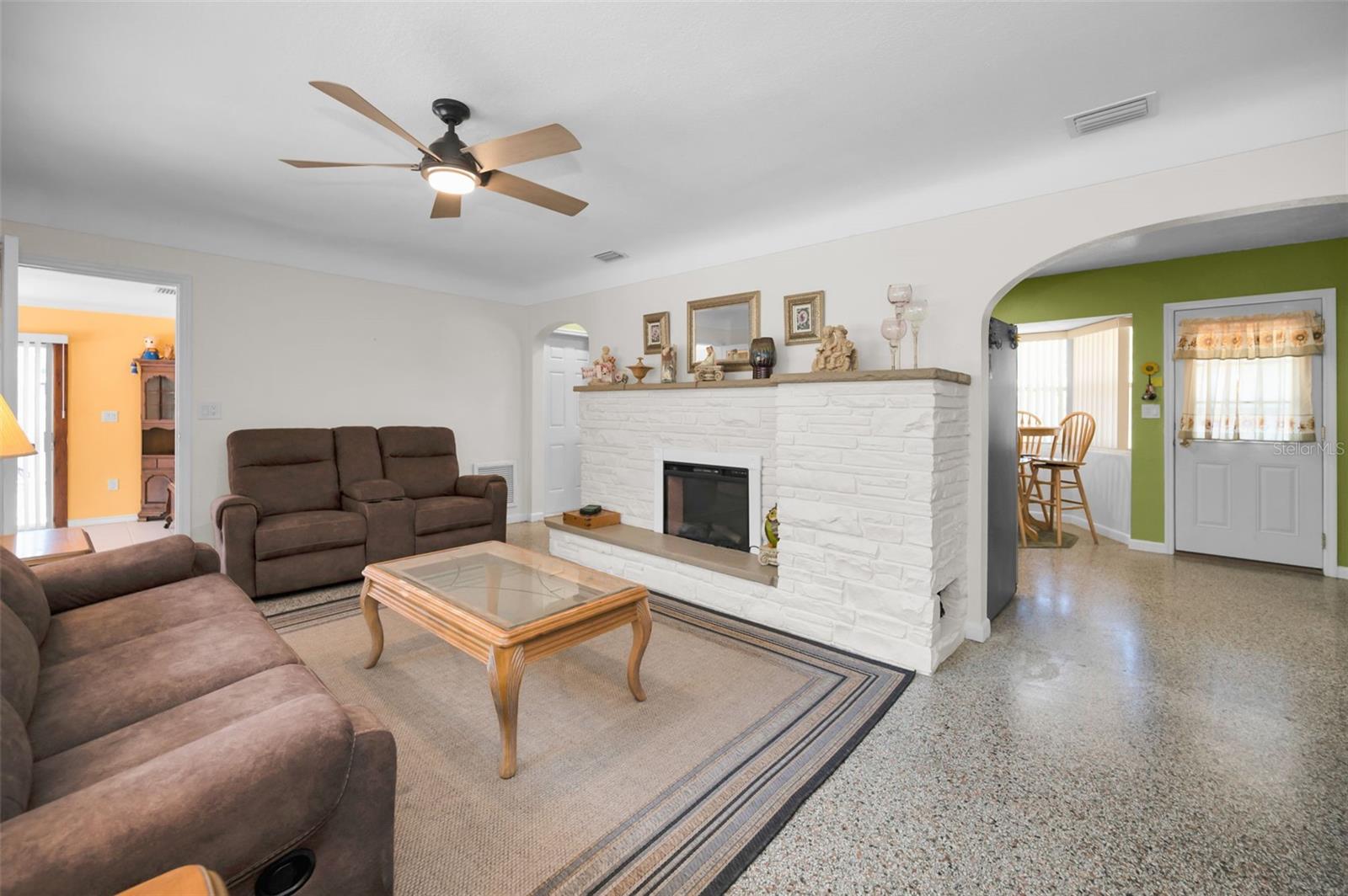 14806 WILDWOOD DR, LARGO, FL, 33774