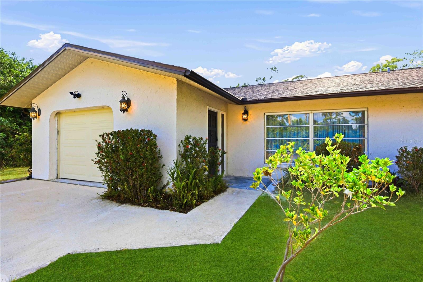 2091 CANNOLOT BLVD, PORT CHARLOTTE, FL, 33948