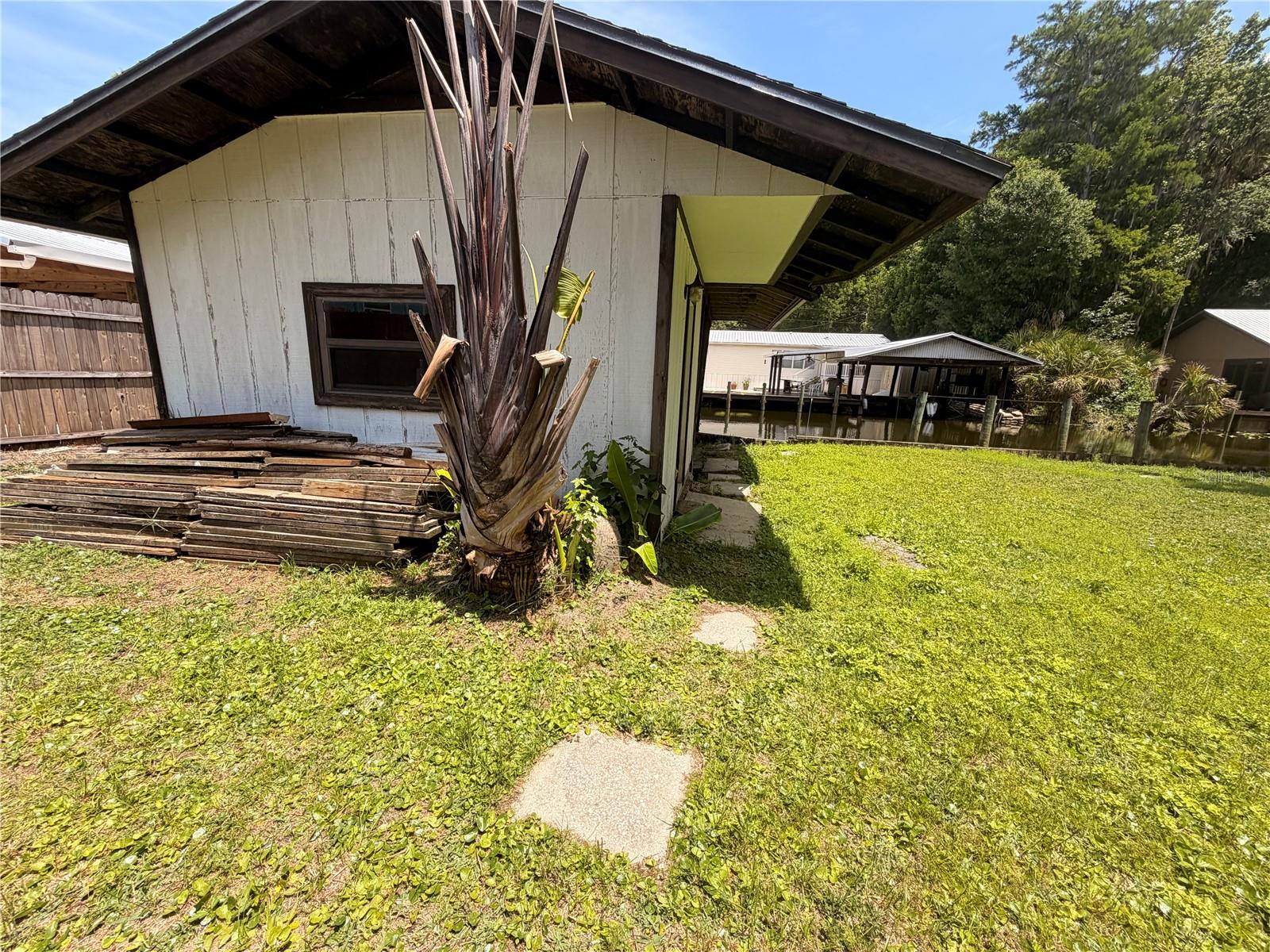 56340 ACORN RD, ASTOR, FL, 32102