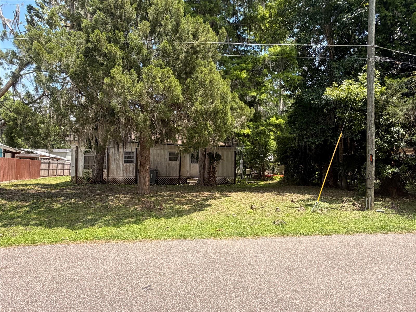 56340 ACORN RD, ASTOR, FL, 32102