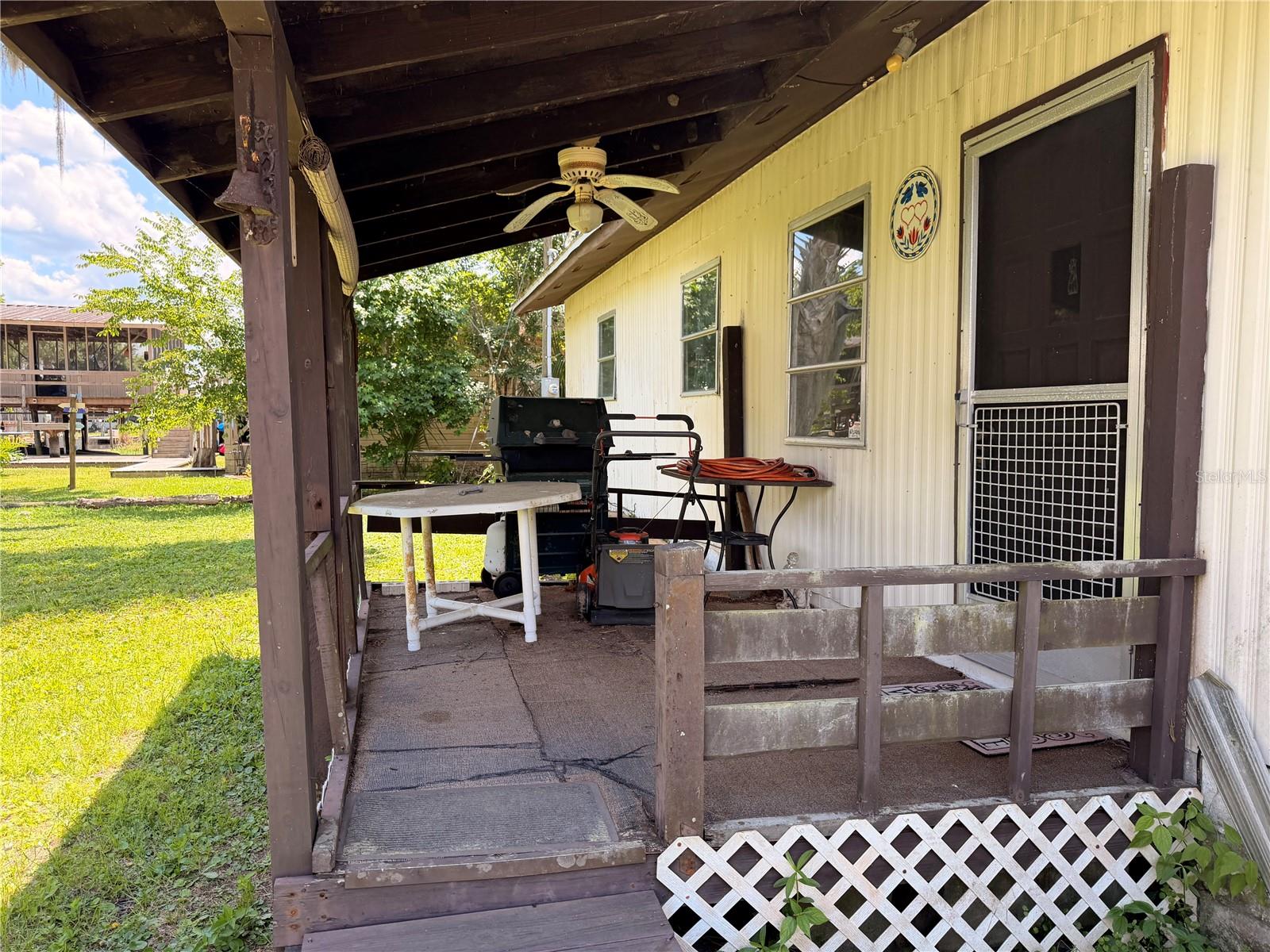 56340 ACORN RD, ASTOR, FL, 32102
