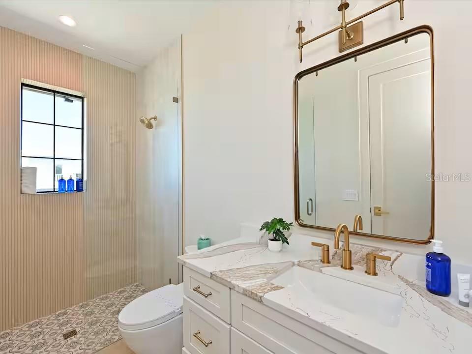 2209 AVENUE B, BRADENTON BEACH, FL, 34217