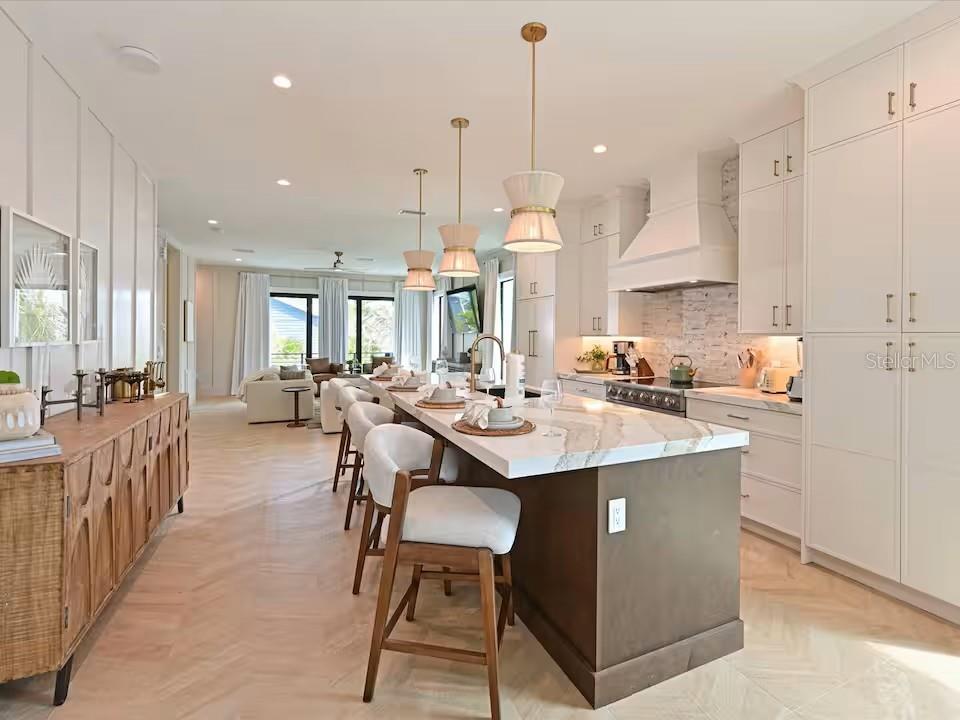 2209 AVENUE B, BRADENTON BEACH, FL, 34217