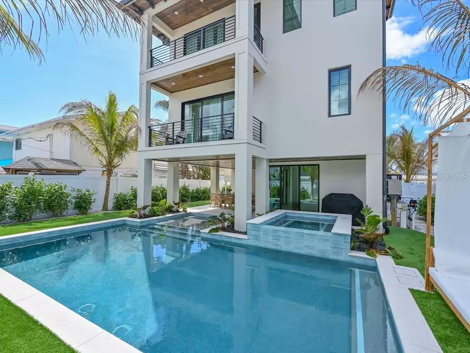 2209 AVENUE B, BRADENTON BEACH, FL, 34217
