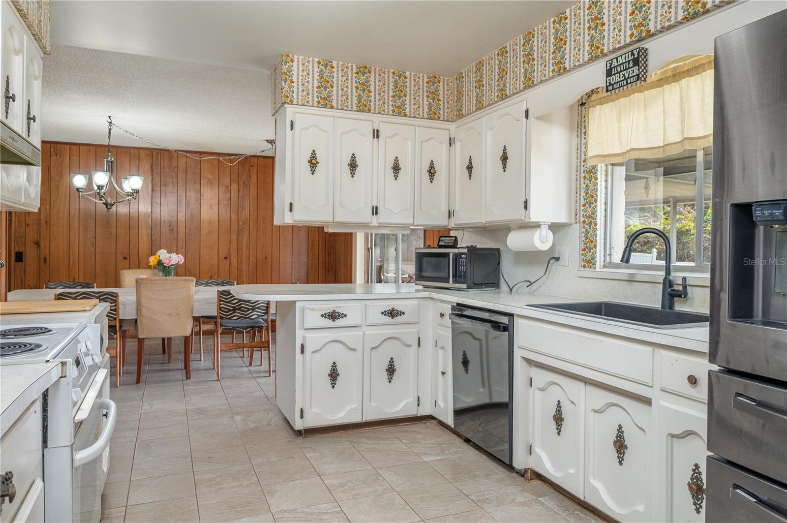 136 LAKE RING DR, WINTER HAVEN, FL, 33884