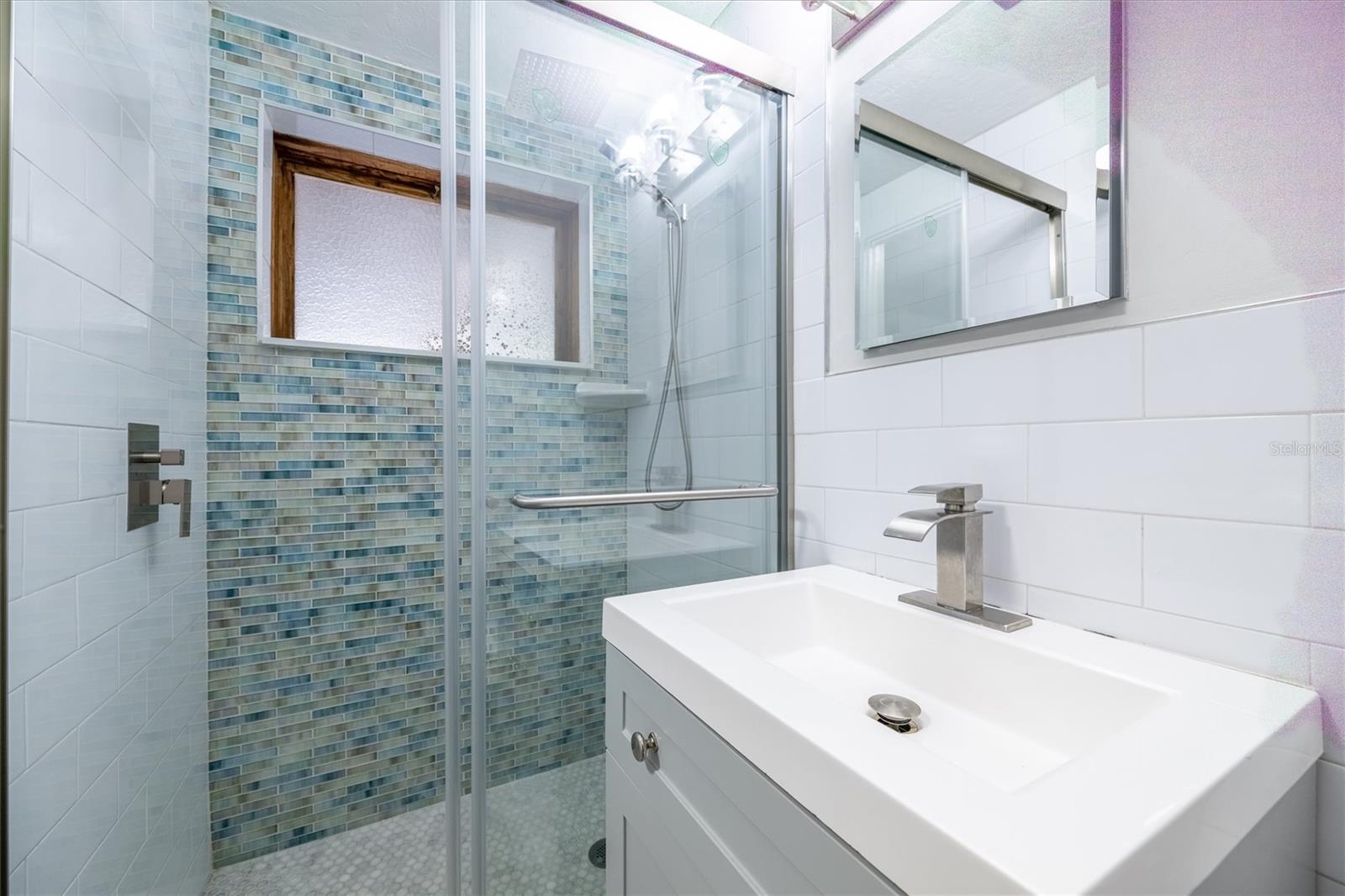 7464 CASS CIR, SARASOTA, FL, 34231