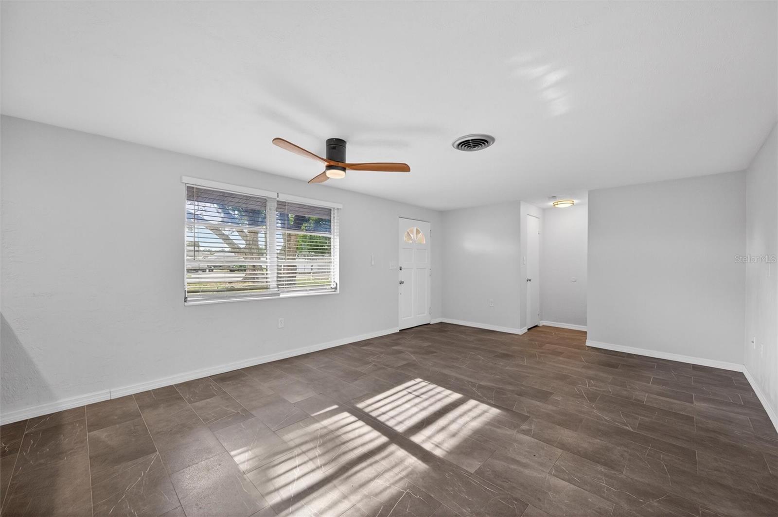 7464 CASS CIR, SARASOTA, FL, 34231