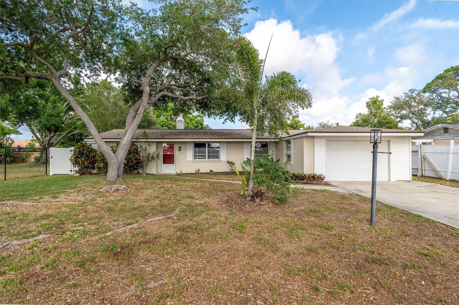 7464 CASS CIR, SARASOTA, FL, 34231