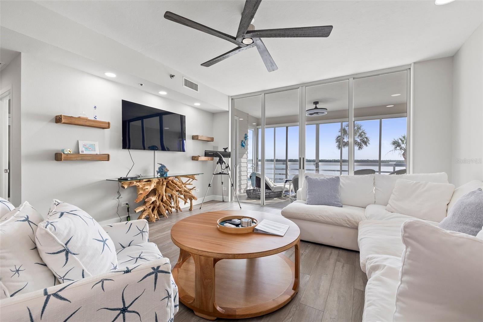 615 DREAM ISLAND PL #210, LONGBOAT KEY, FL, 34228
