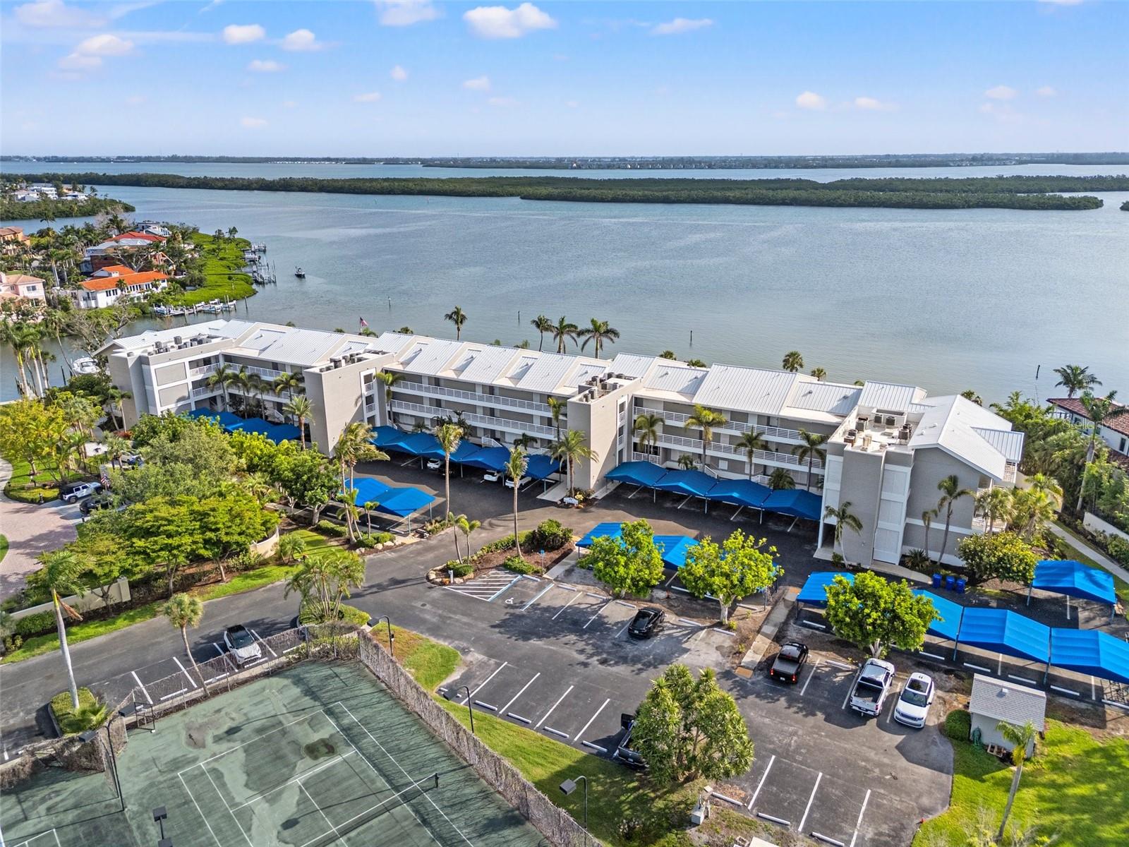 615 DREAM ISLAND PL #210, LONGBOAT KEY, FL, 34228