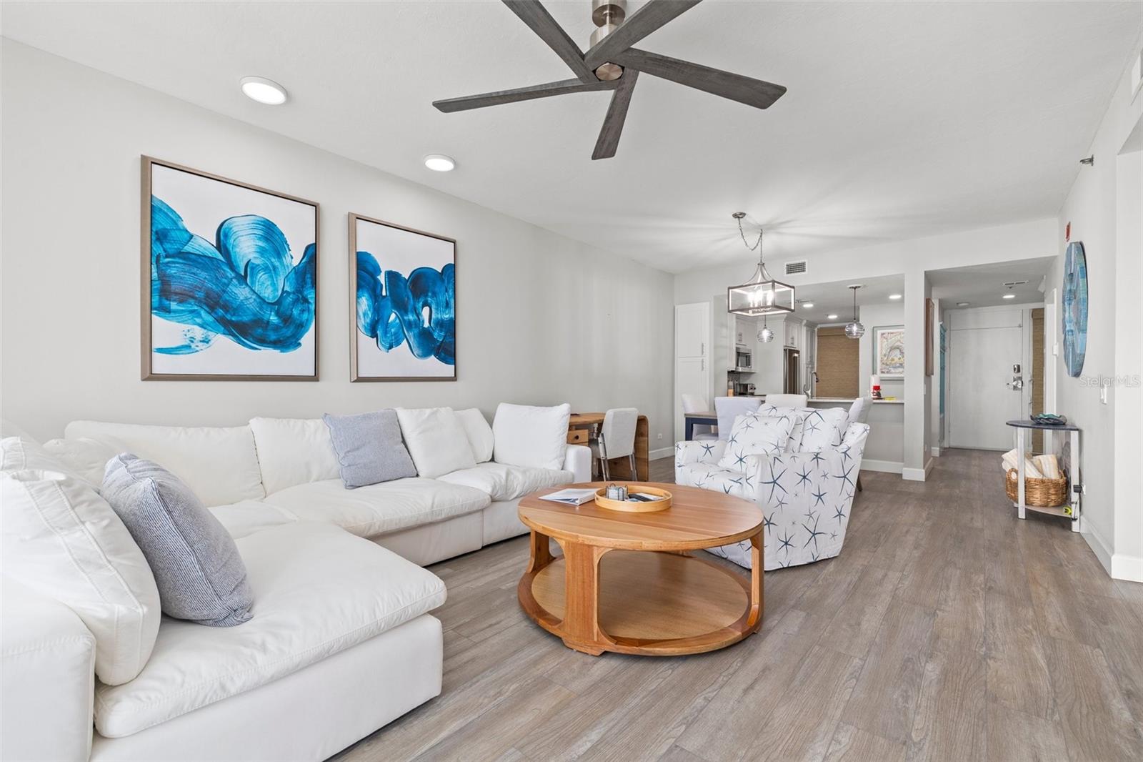 615 DREAM ISLAND PL #210, LONGBOAT KEY, FL, 34228