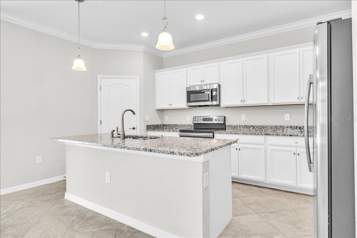 9829 HILLTOP DR, VENICE, FL, 34292