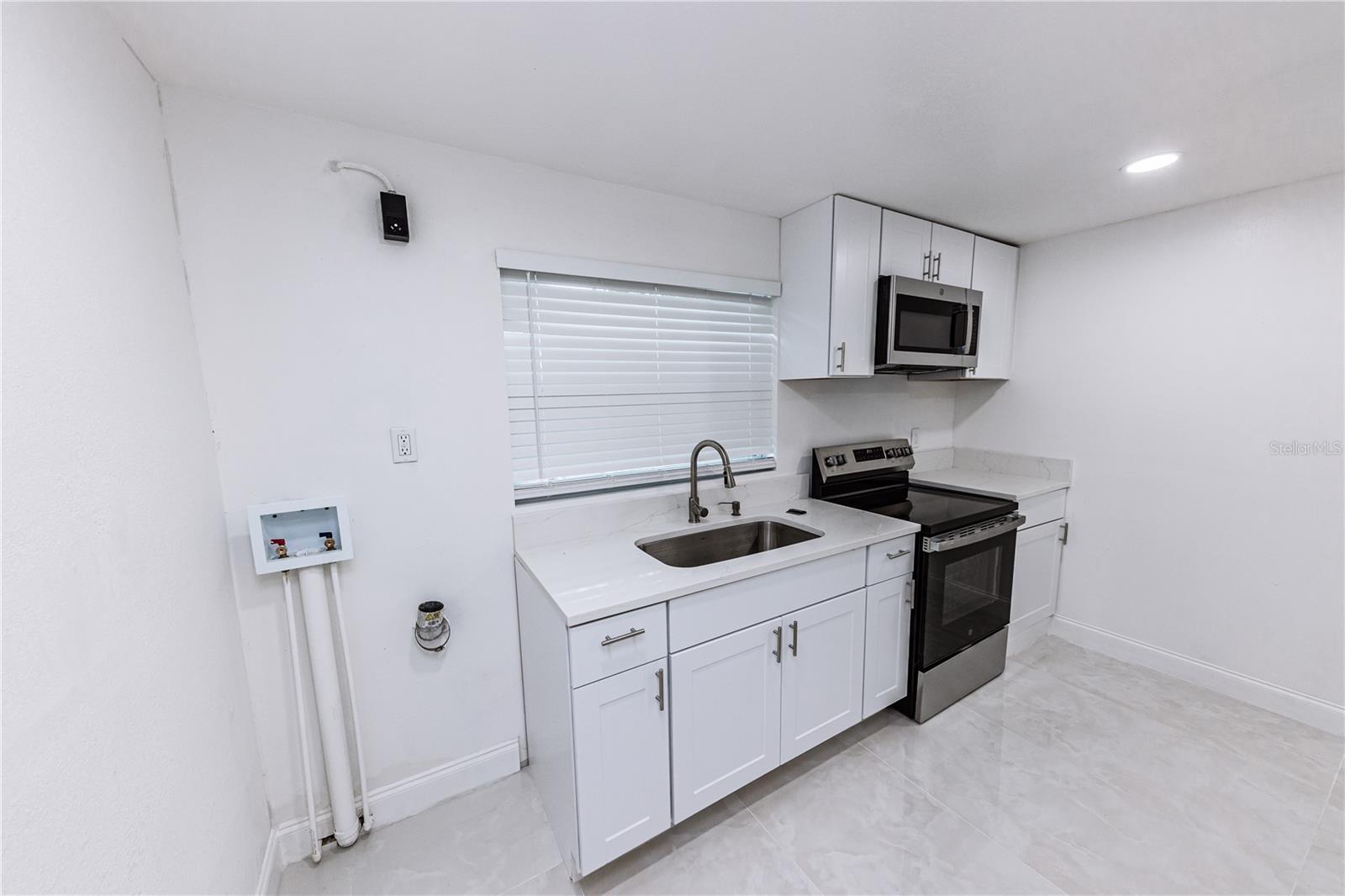 902 MARSHALL ST, CLEARWATER, FL, 33755
