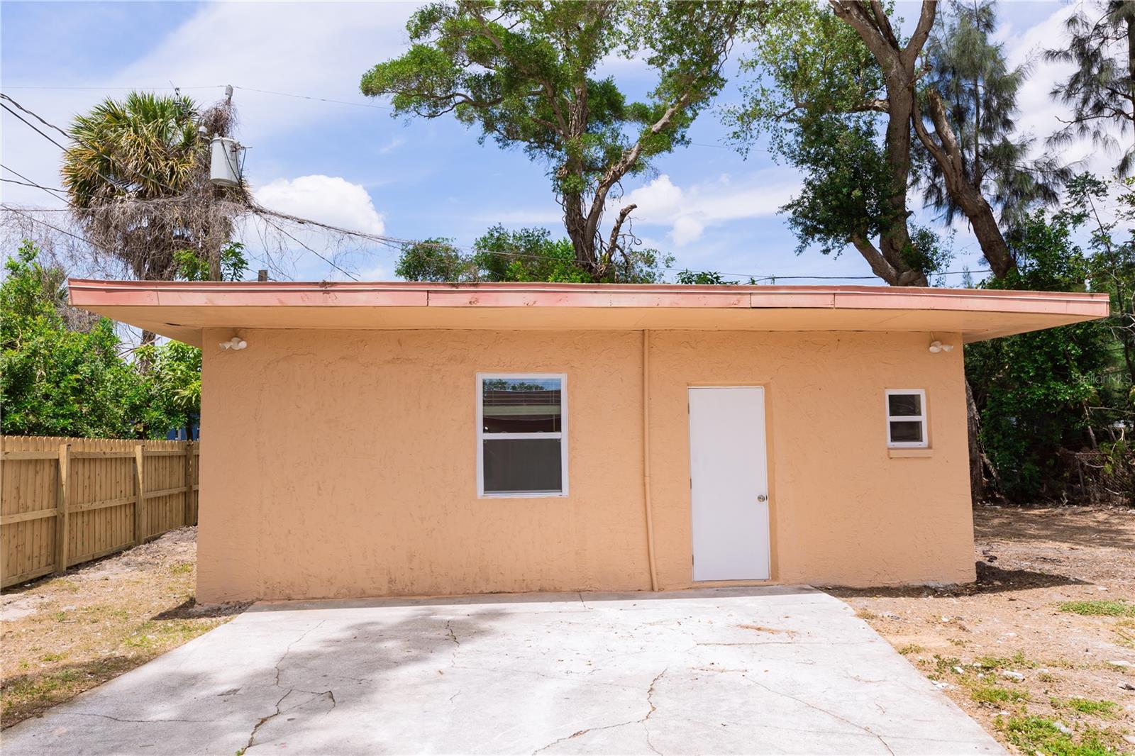 902 MARSHALL ST, CLEARWATER, FL, 33755
